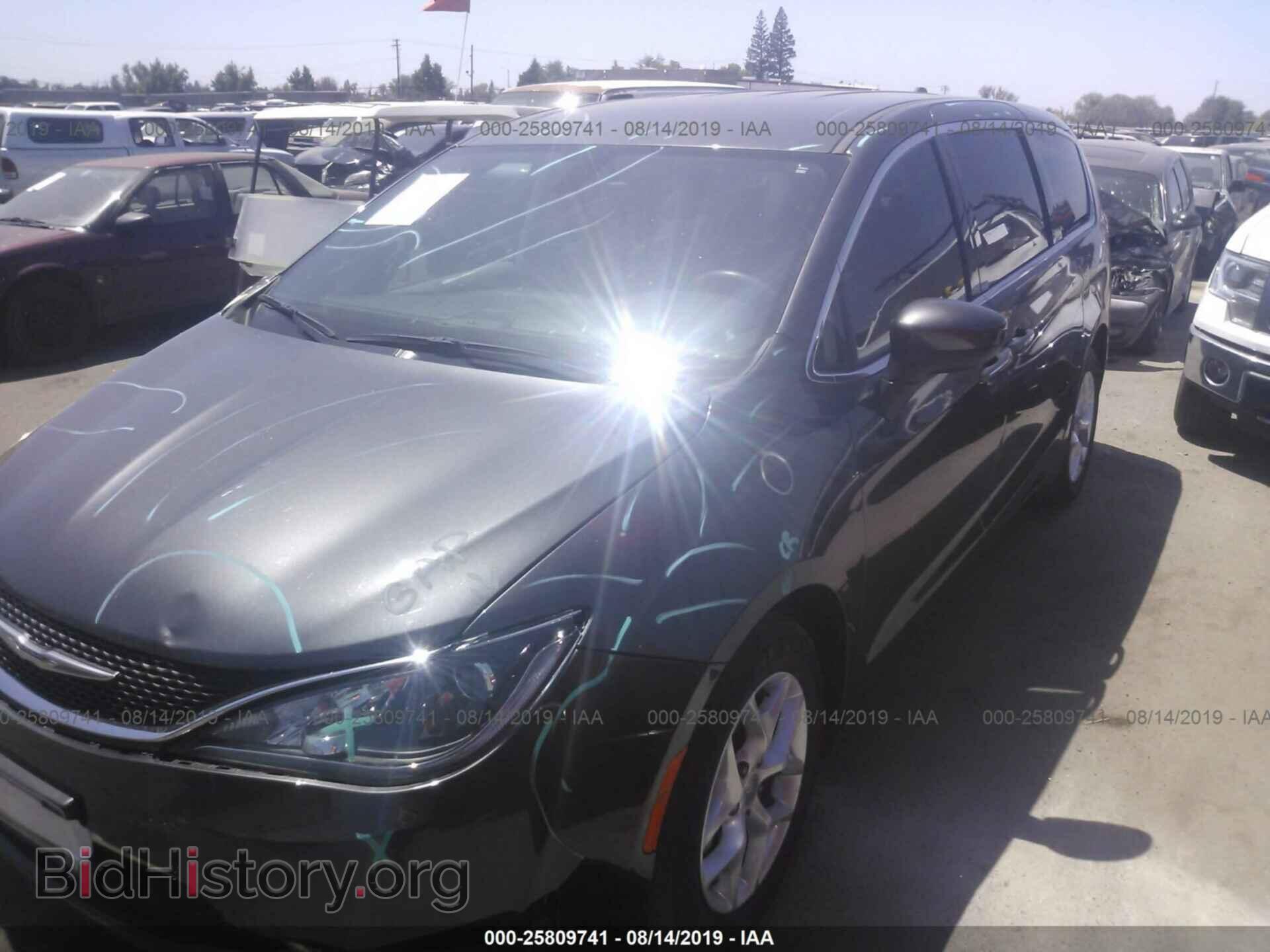 2017 CHRYSLER PACIFICA - VIN: 2C4RC1BG6HR846570 - Фото 2