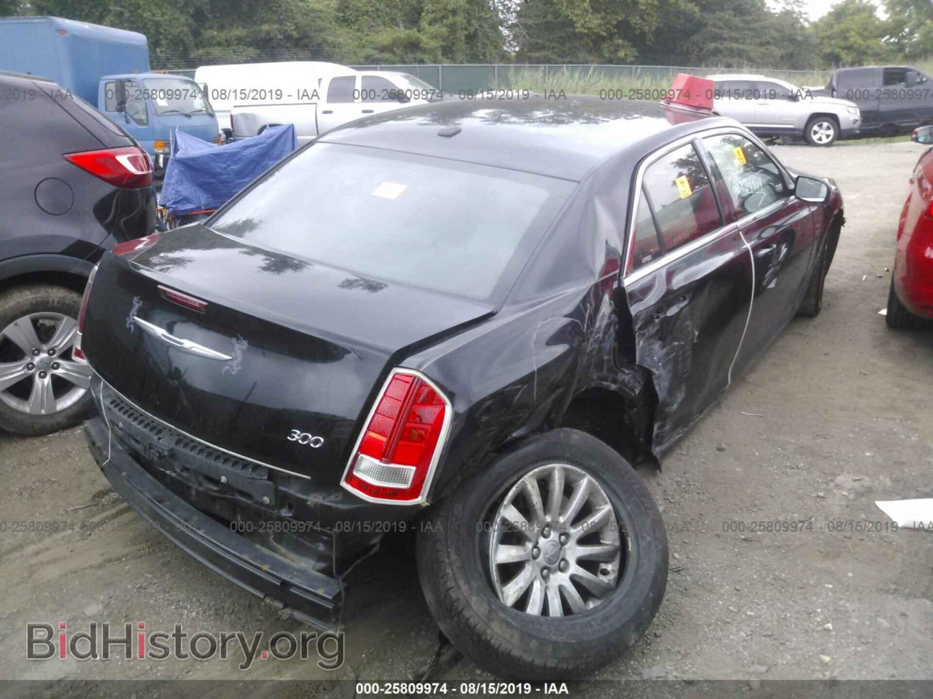 2013 CHRYSLER 300 - VIN: 2C3CCAAG0DH520355 - Фото 4