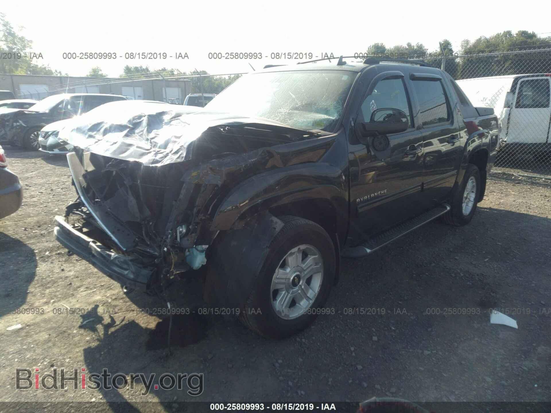2010 CHEVROLET AVALANCHE - VIN: 3GNVKFE06AG146595 - Фото 2