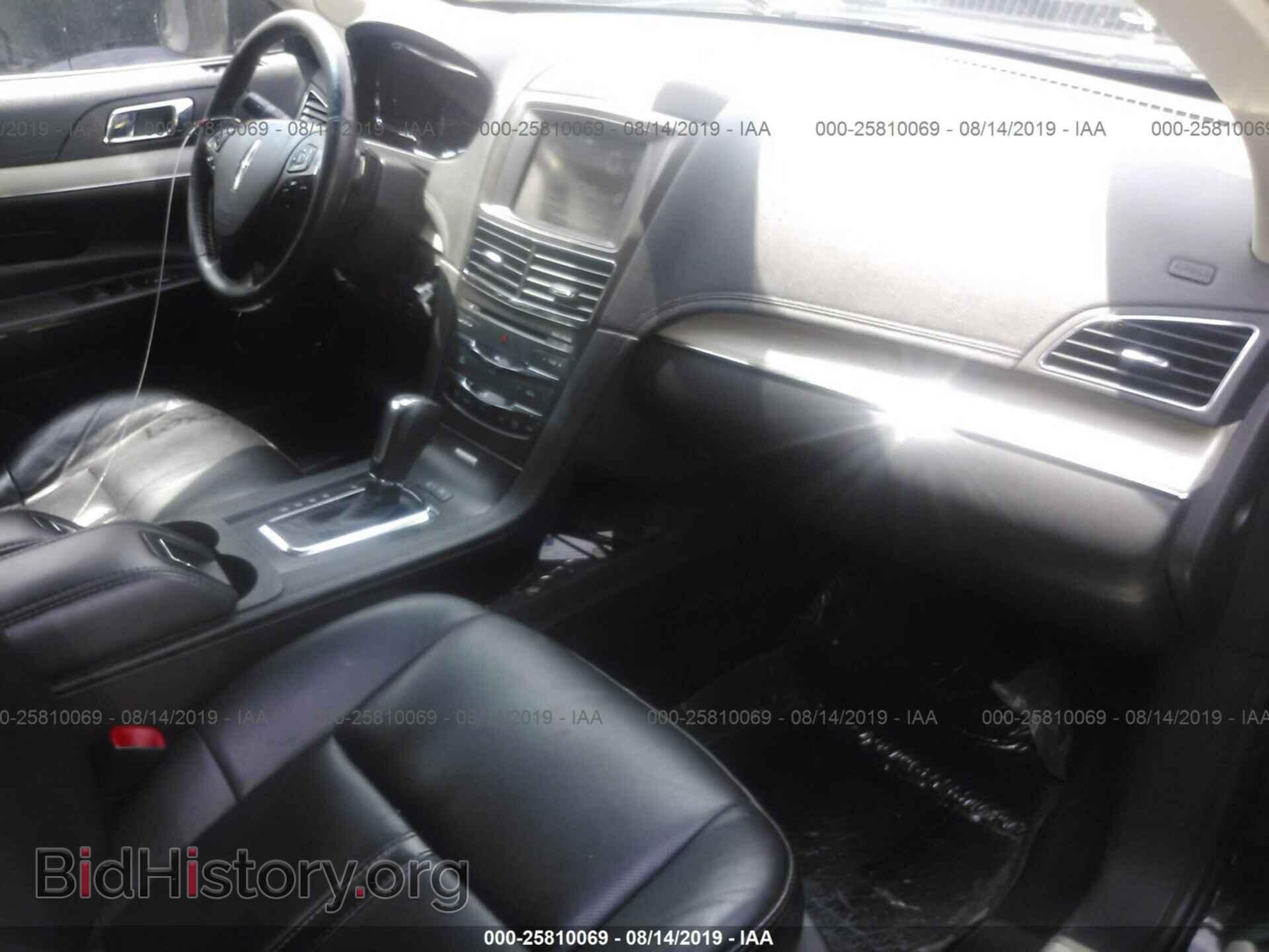 2013 LINCOLN MKT - VIN: 2LMHJ5AT8DBL54388 - Photo 5
