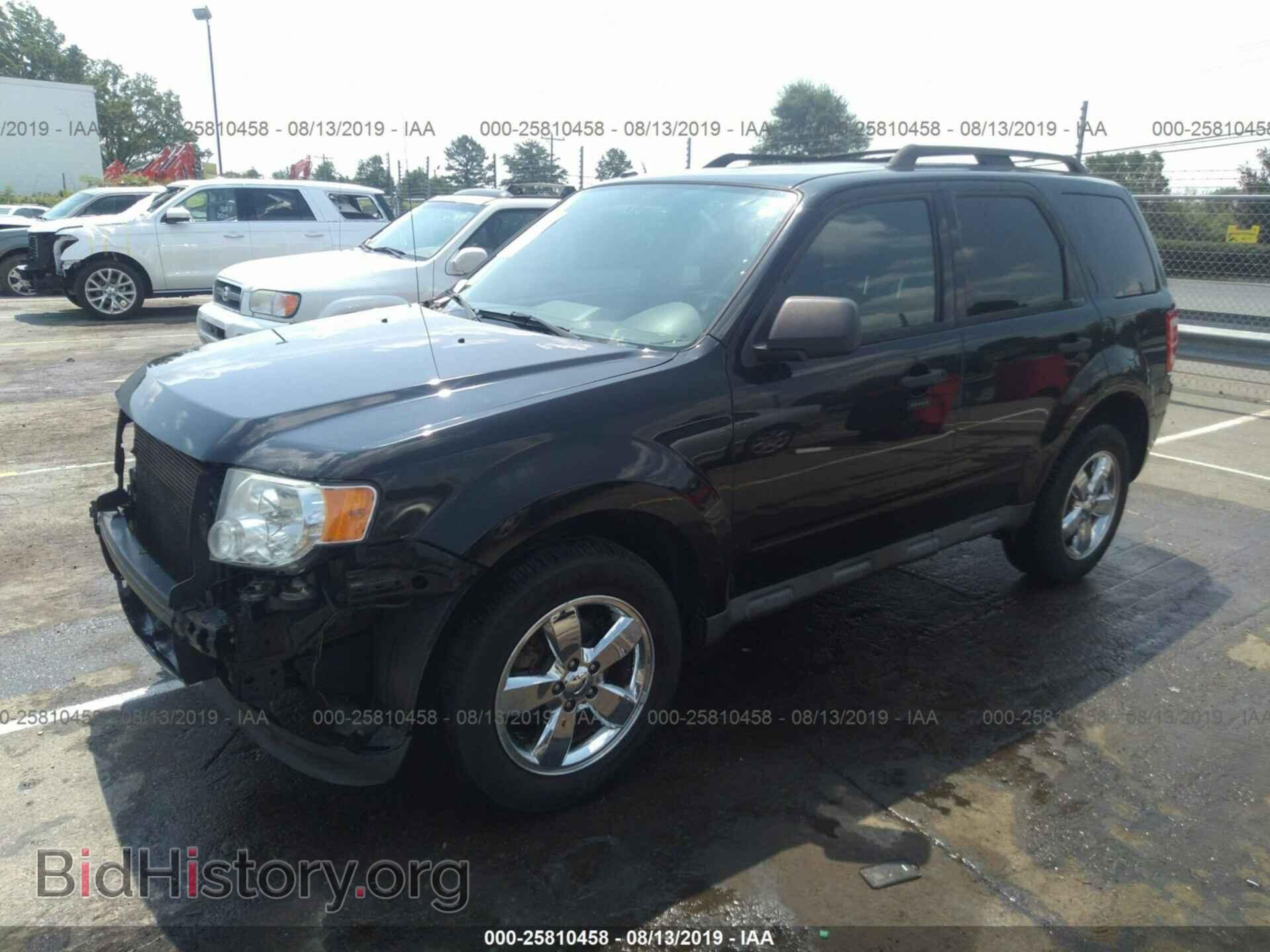 2011 FORD ESCAPE - VIN: 1FMCU0DG3BKB90033 - Фото 2