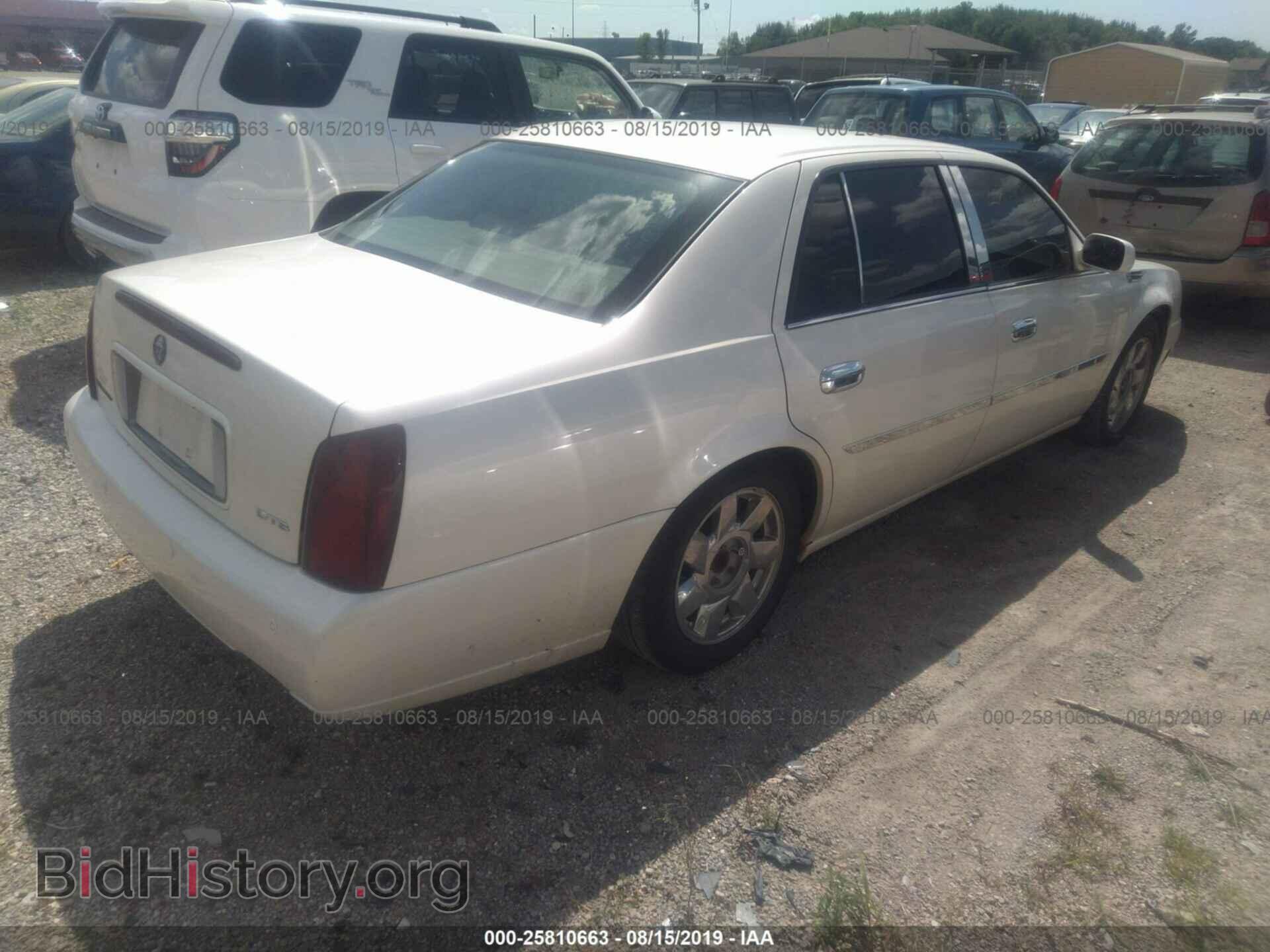 2000 CADILLAC DEVILLE - VIN: 1G6KF579XYU277576 - Photo 4