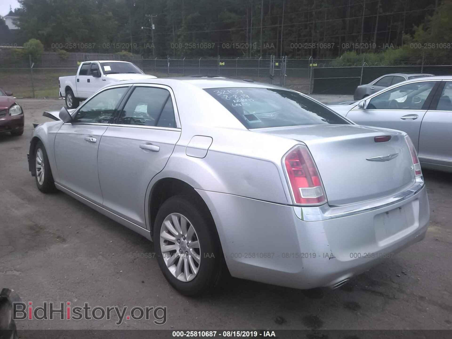 2012 CHRYSLER 300 - VIN: 2C3CCAAG1CH227448 - Фото 3