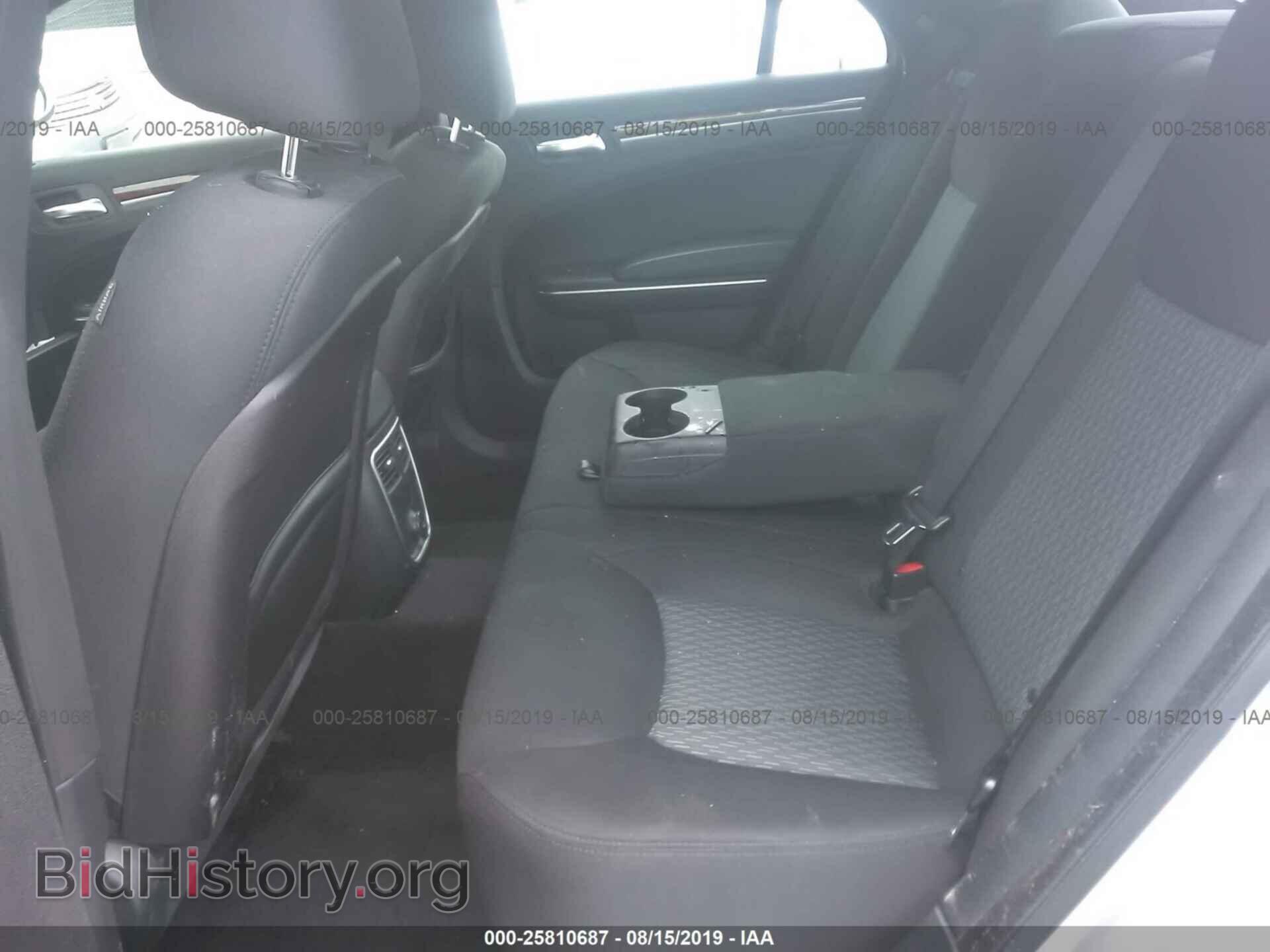 2012 CHRYSLER 300 - VIN: 2C3CCAAG1CH227448 - Фото 8