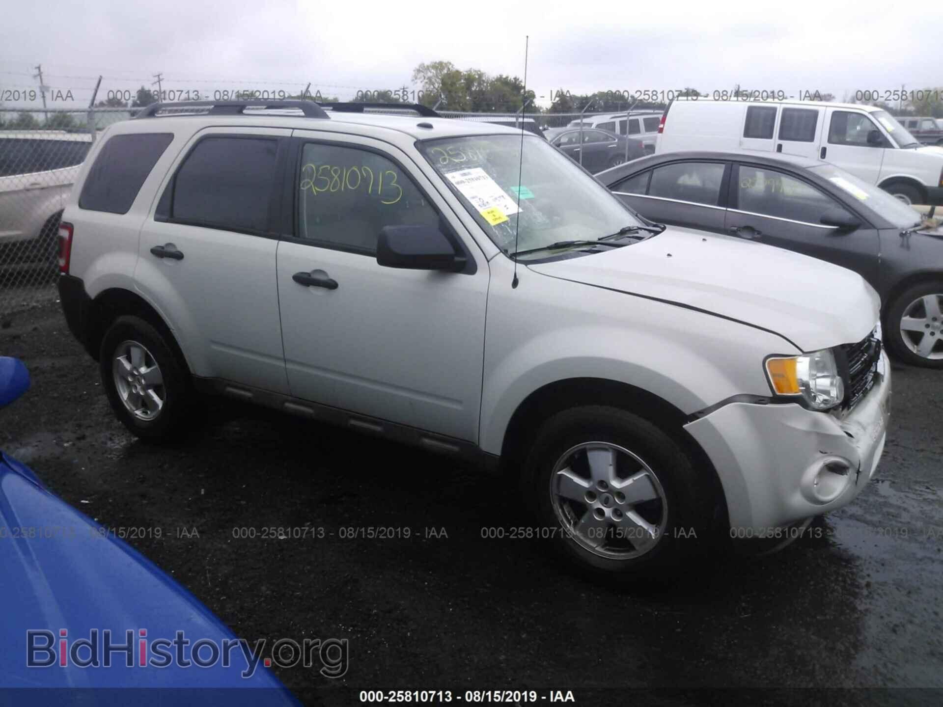 Photo 1FMCU037X9KD07344 - FORD ESCAPE 2009