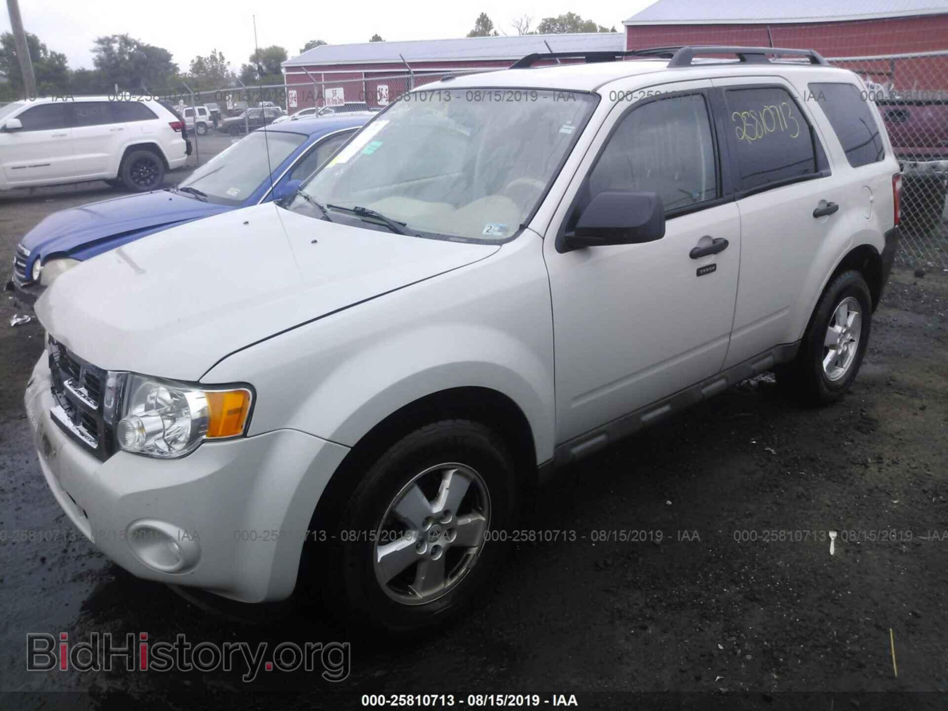 2009 FORD ESCAPE - VIN: 1FMCU037X9KD07344 - Фото 2