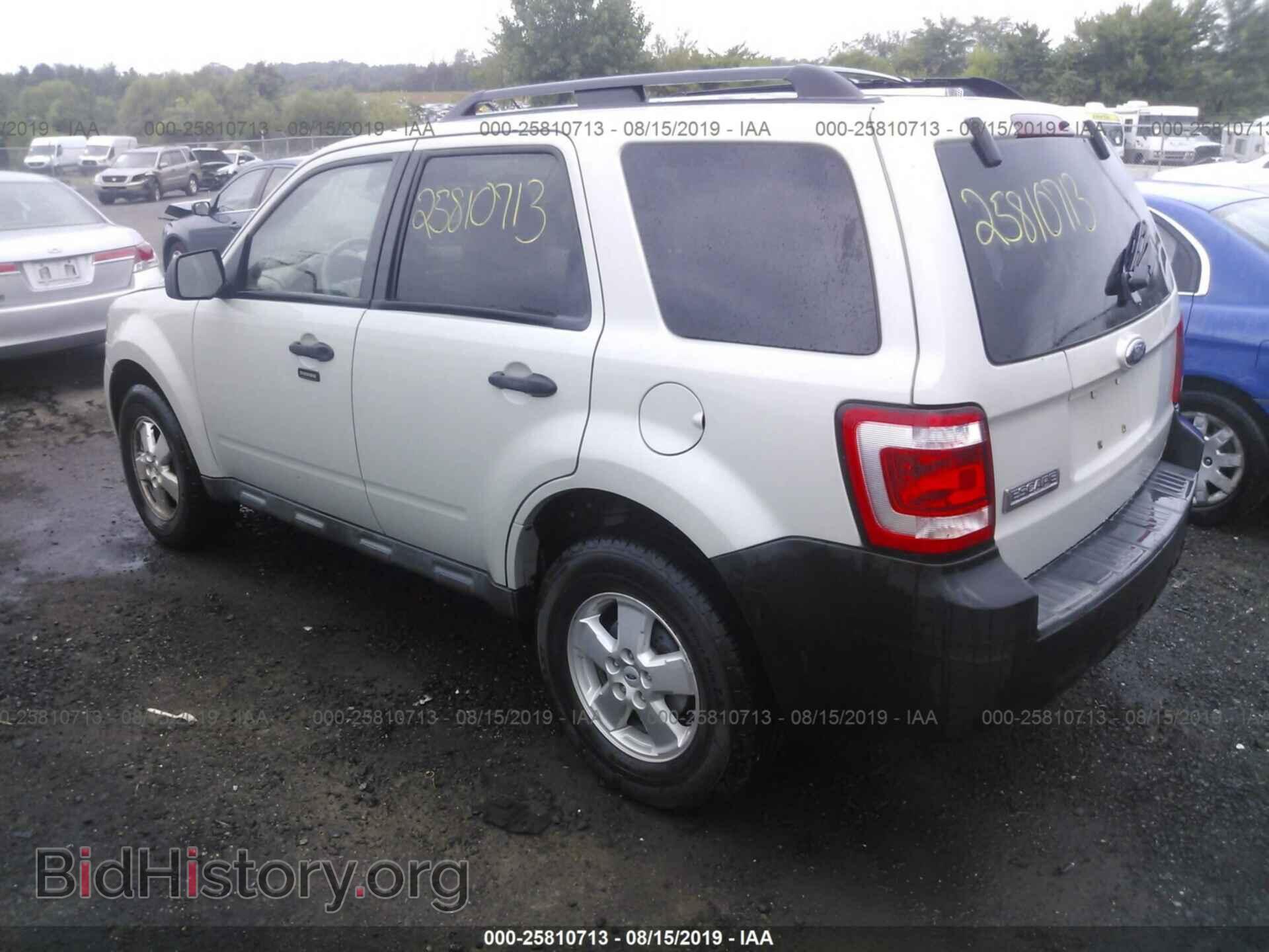 2009 FORD ESCAPE - VIN: 1FMCU037X9KD07344 - Фото 3
