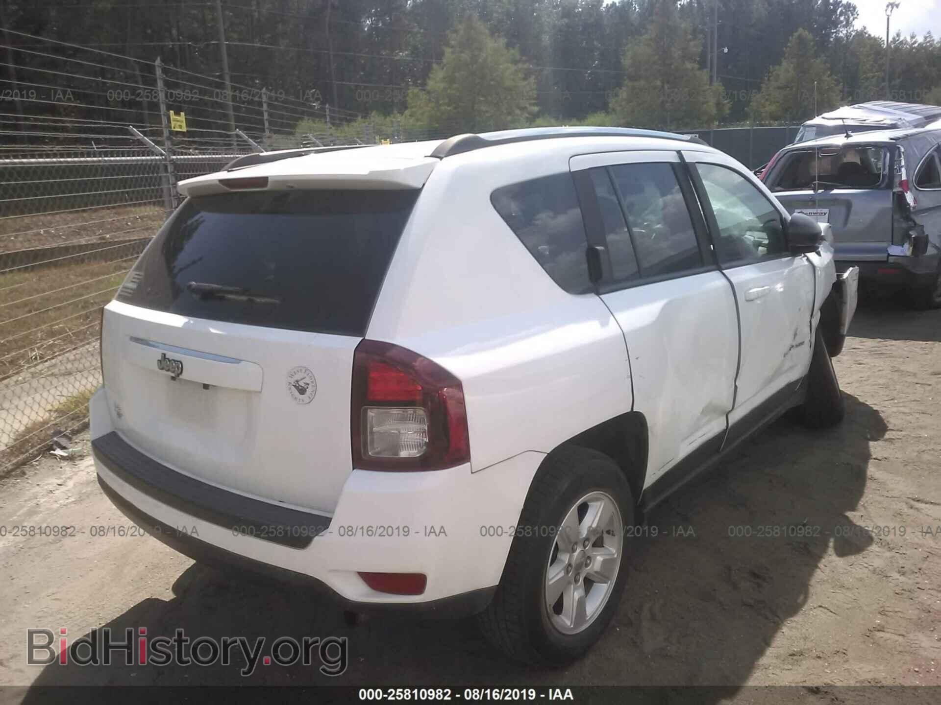 2014 JEEP COMPASS - VIN: 1C4NJCBA6ED843520 - Photo 4