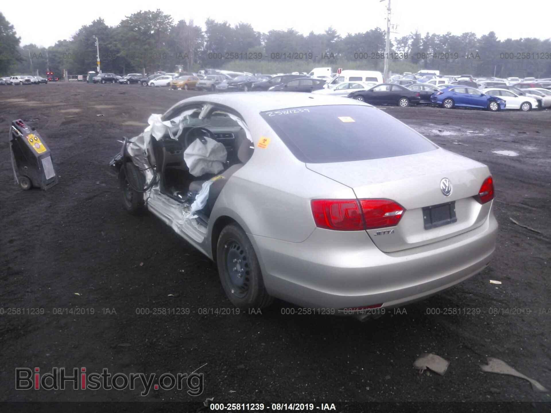 2014 VOLKSWAGEN JETTA - VIN: 3VW2K7AJ8EM232401 - Фото 3