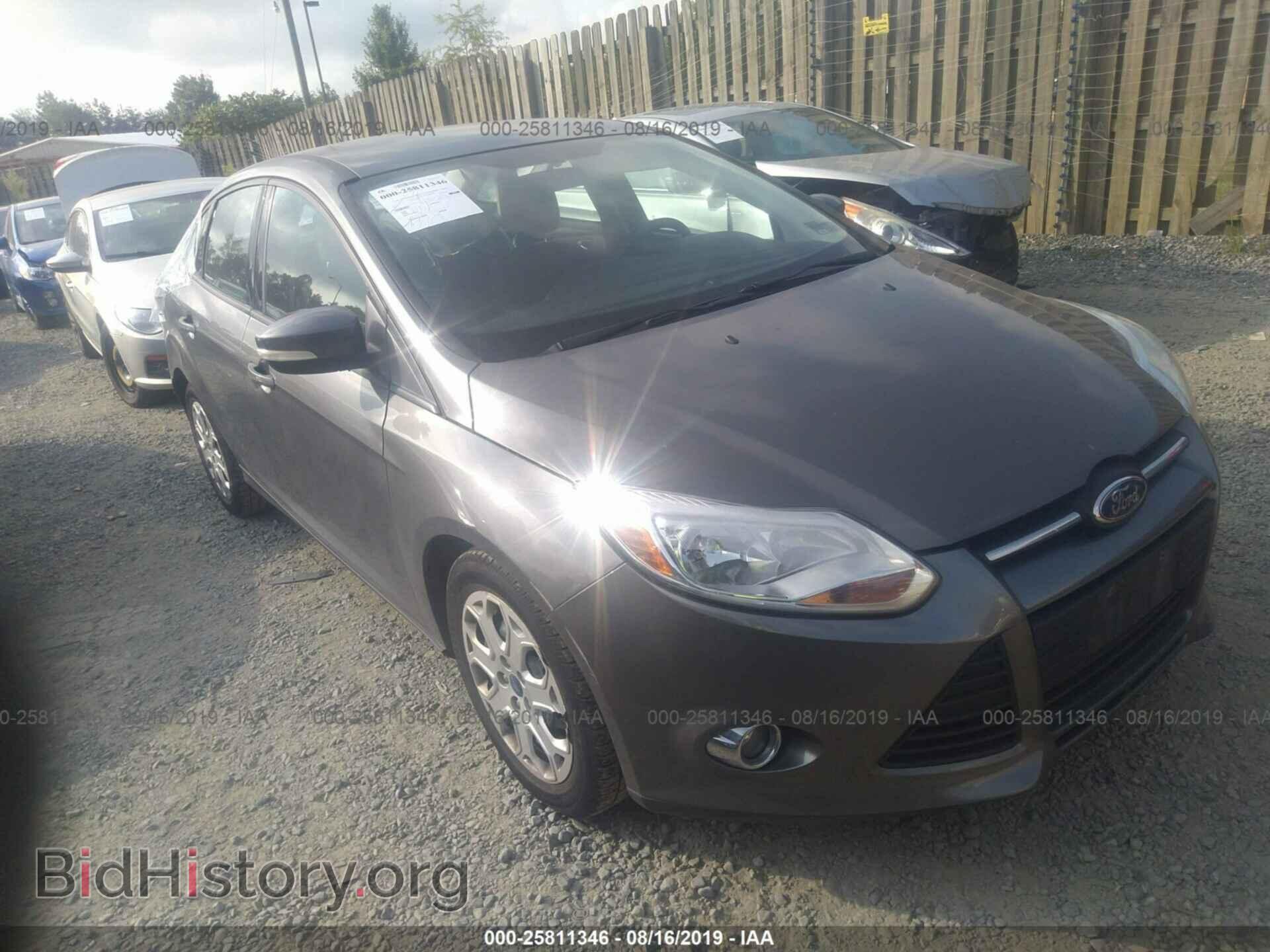 Photo 1FAHP3F27CL327996 - FORD FOCUS 2012