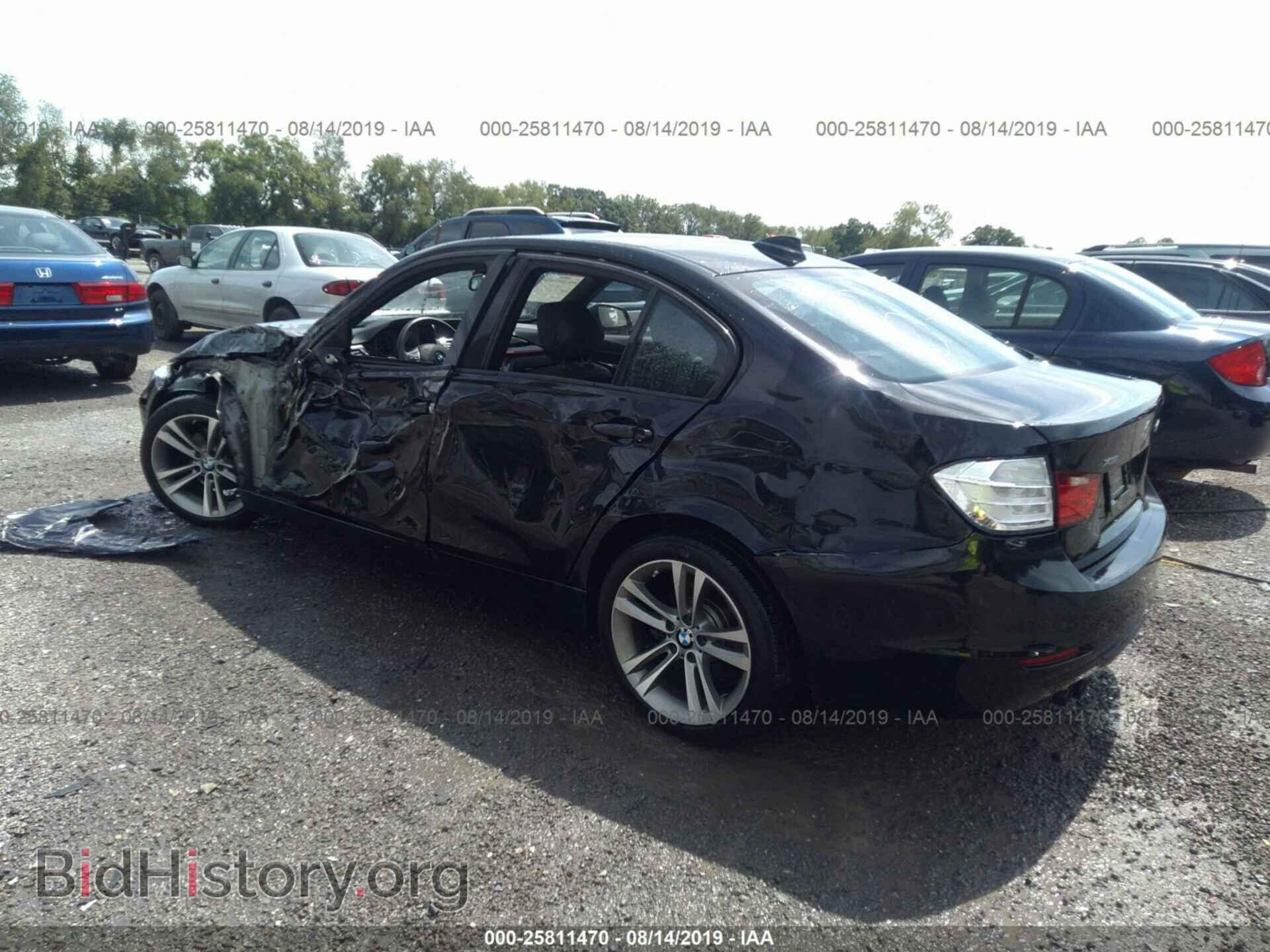 2015 BMW 328 - VIN: WBA3B3G59FNT17021 - Фото 3