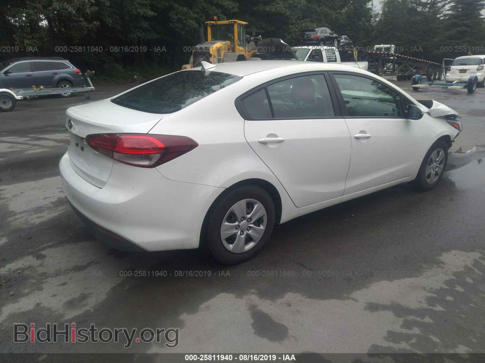 2017 KIA FORTE - VIN: 3KPFK4A71HE040761 - Фото 4
