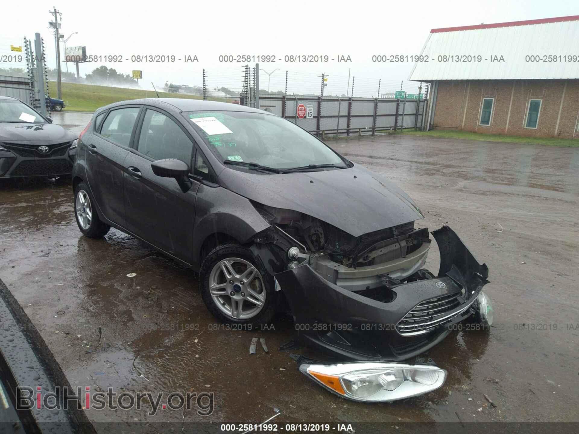 Photo 3FADP4EJ2HM135923 - FORD FIESTA 2017