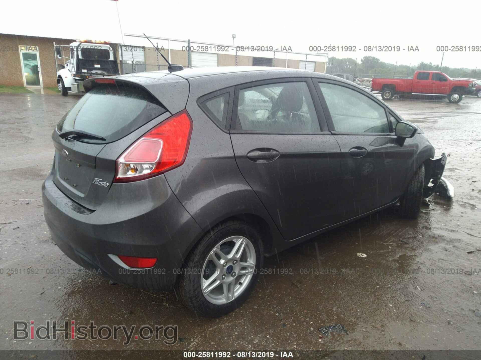 2017 FORD FIESTA - VIN: 3FADP4EJ2HM135923 - Photo 4