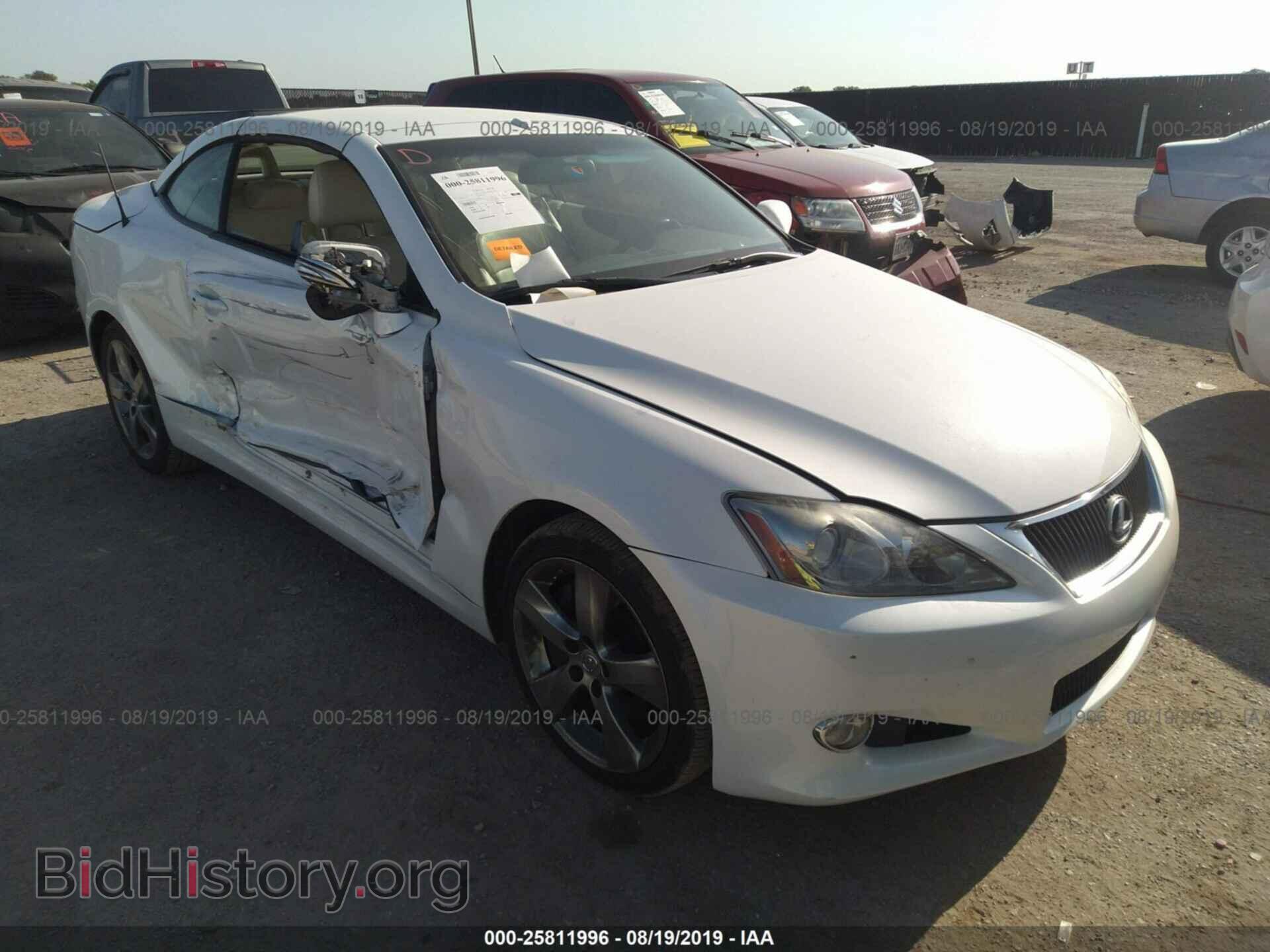Photo JTHFE2C2XA2500823 - LEXUS IS 2010