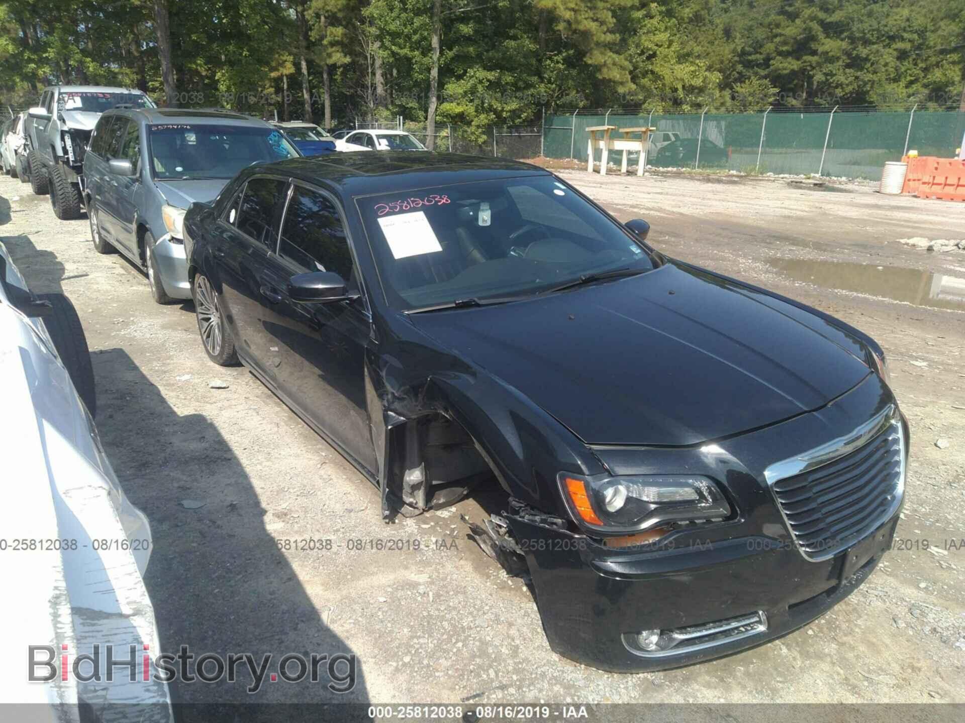 Photo 2C3CCABT1DH740129 - CHRYSLER 300 2013