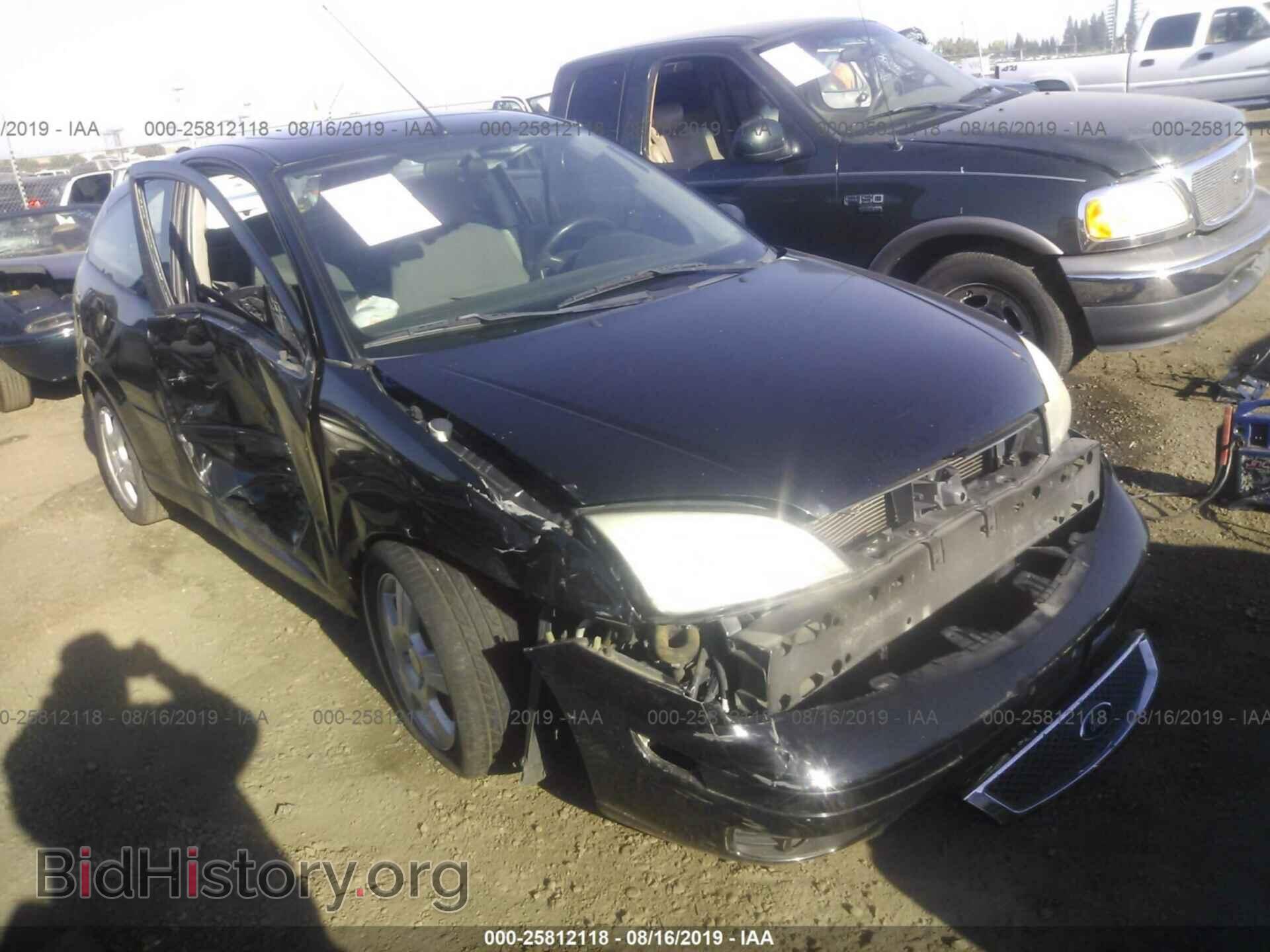 Photo 3FAFP31N05R151371 - FORD FOCUS 2005