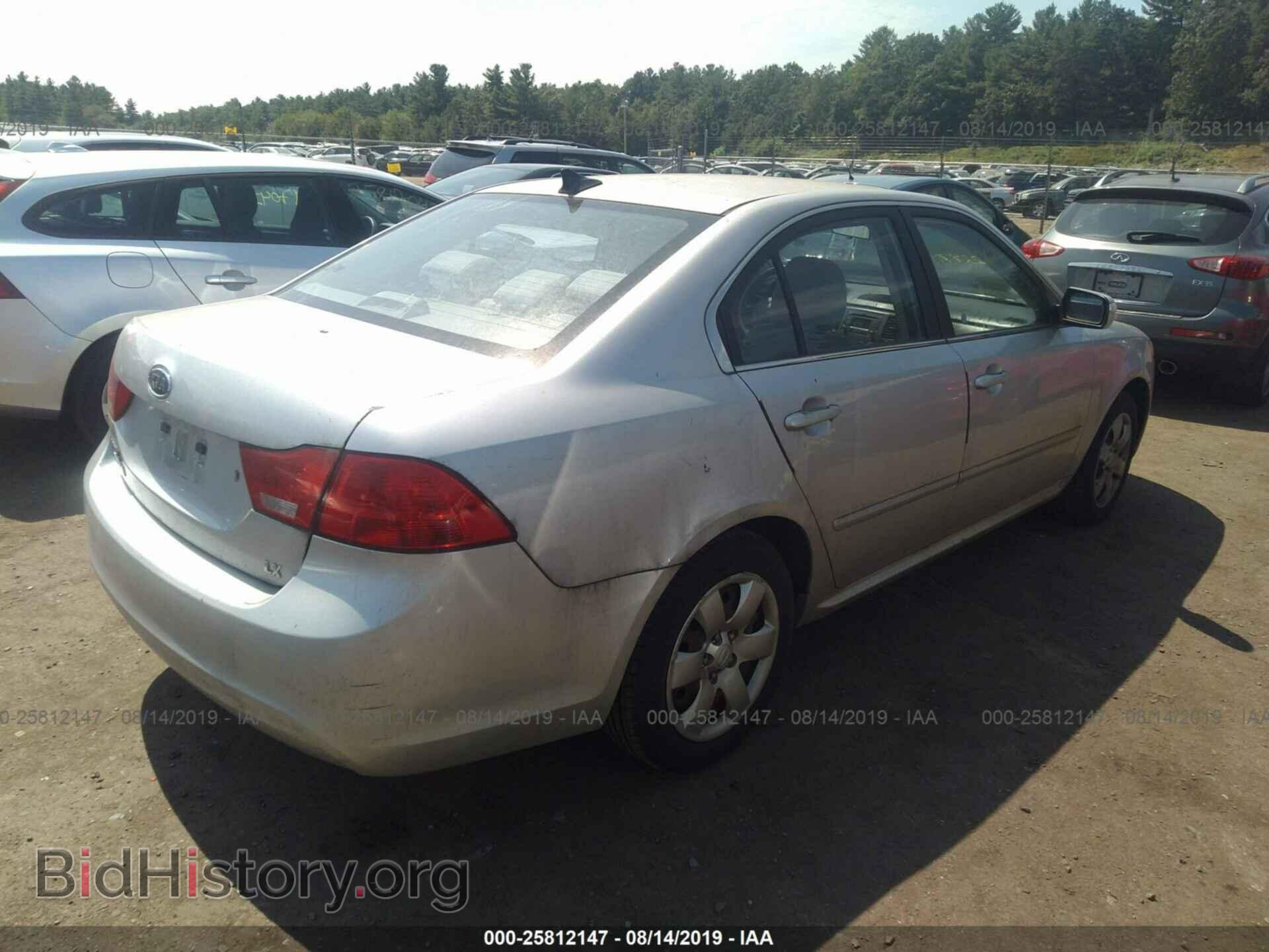 2009 KIA OPTIMA - VIN: KNAGE228295318441 - Фото 4