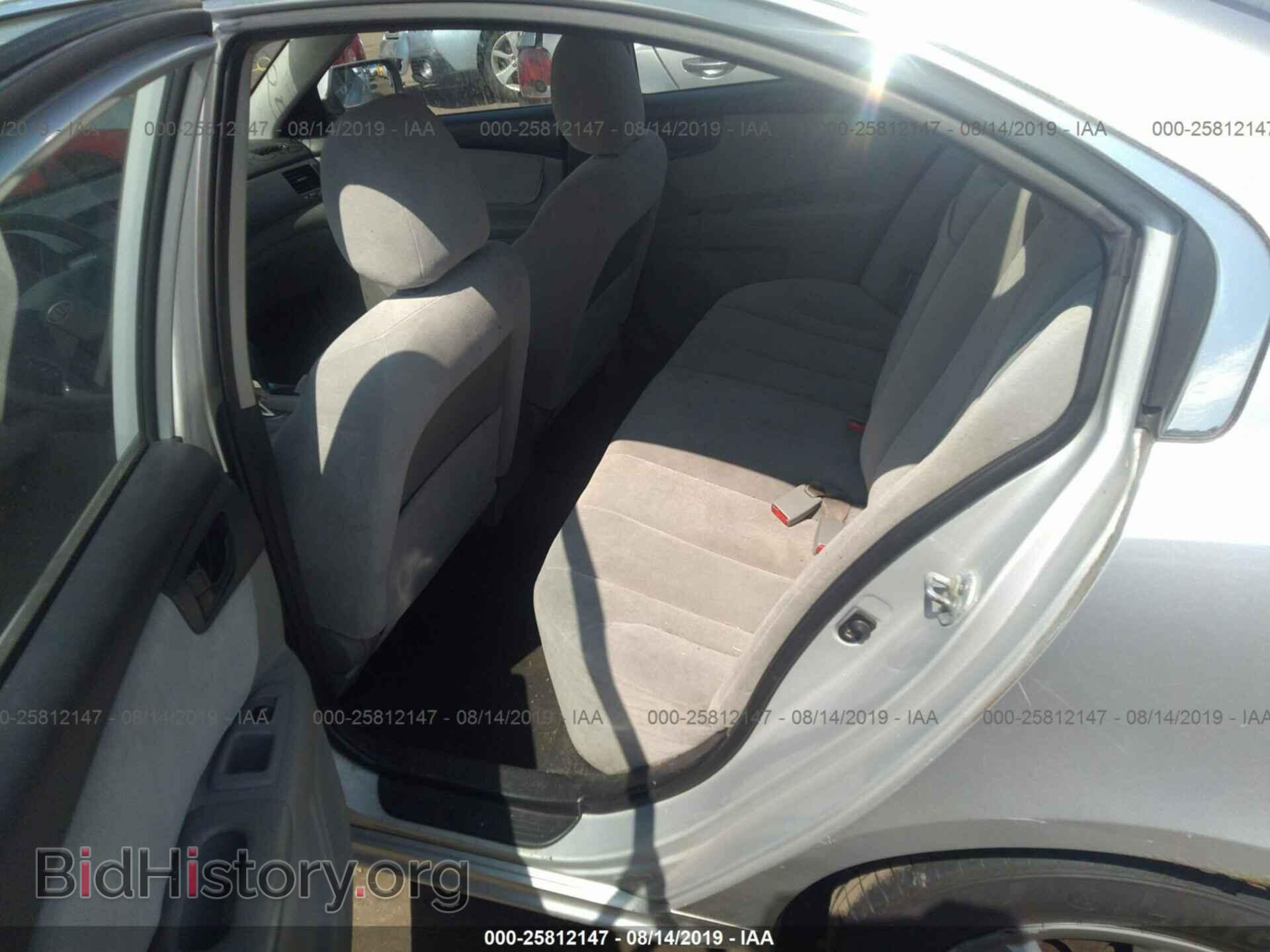 2009 KIA OPTIMA - VIN: KNAGE228295318441 - Фото 8