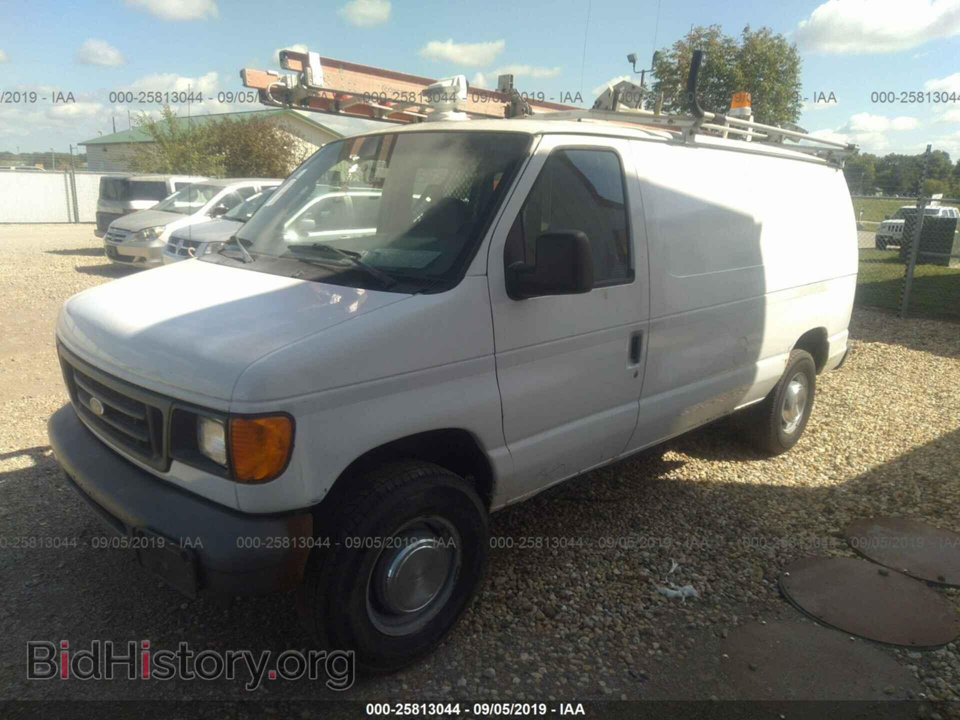 2005 FORD ECONOLINE - VIN: 1FTNE24W05HB33982 - Фото 2