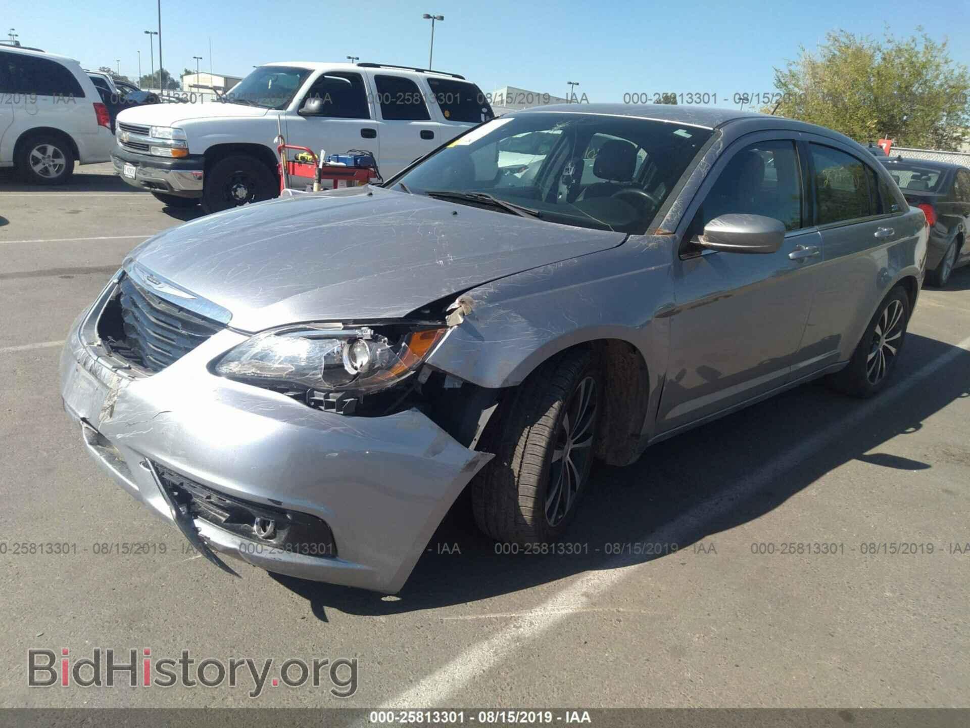 2014 CHRYSLER 200 - VIN: 1C3CCBCGXEN121240 - Фото 2