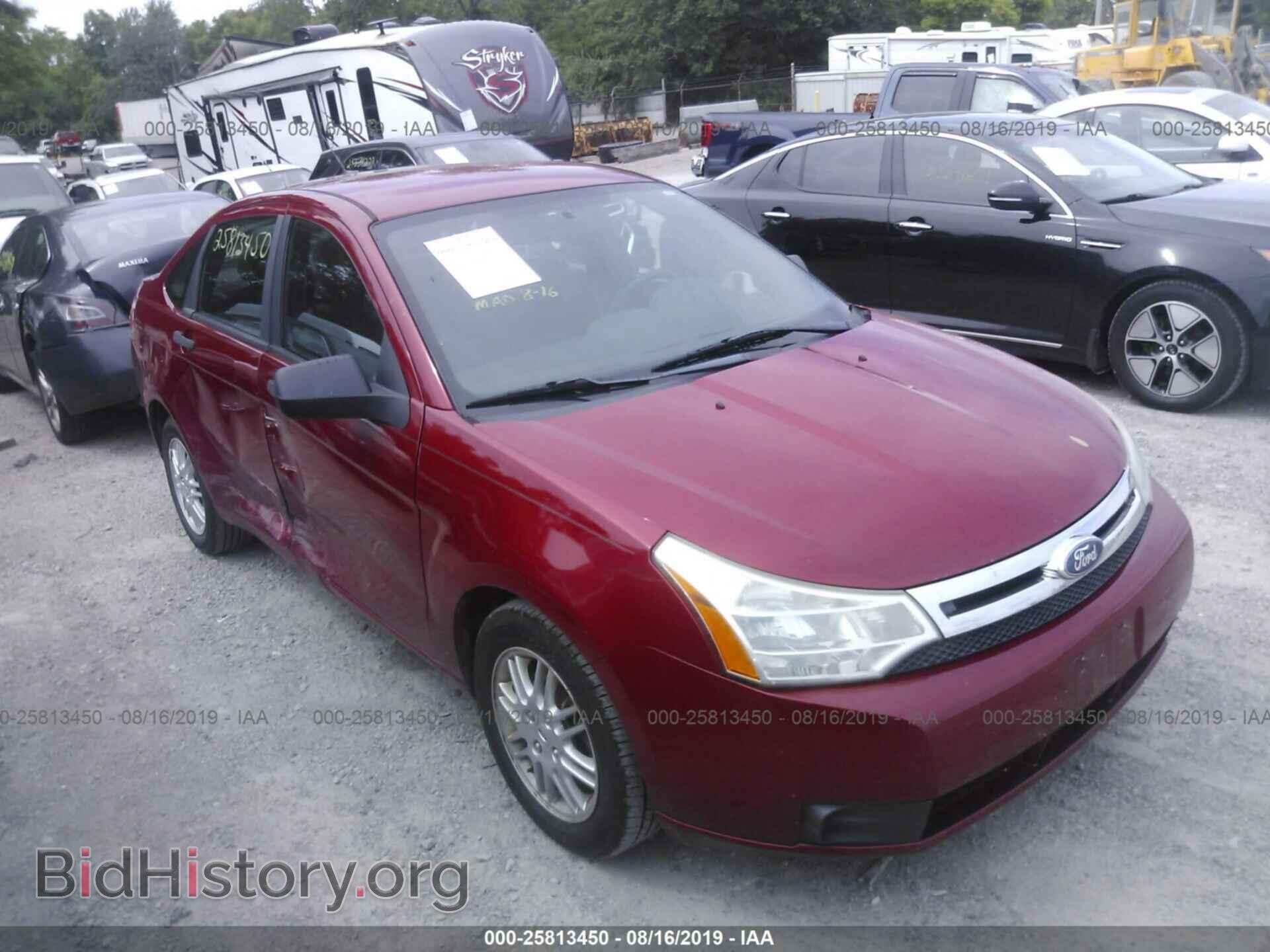 Photo 1FAHP3FN3BW101963 - FORD FOCUS 2011