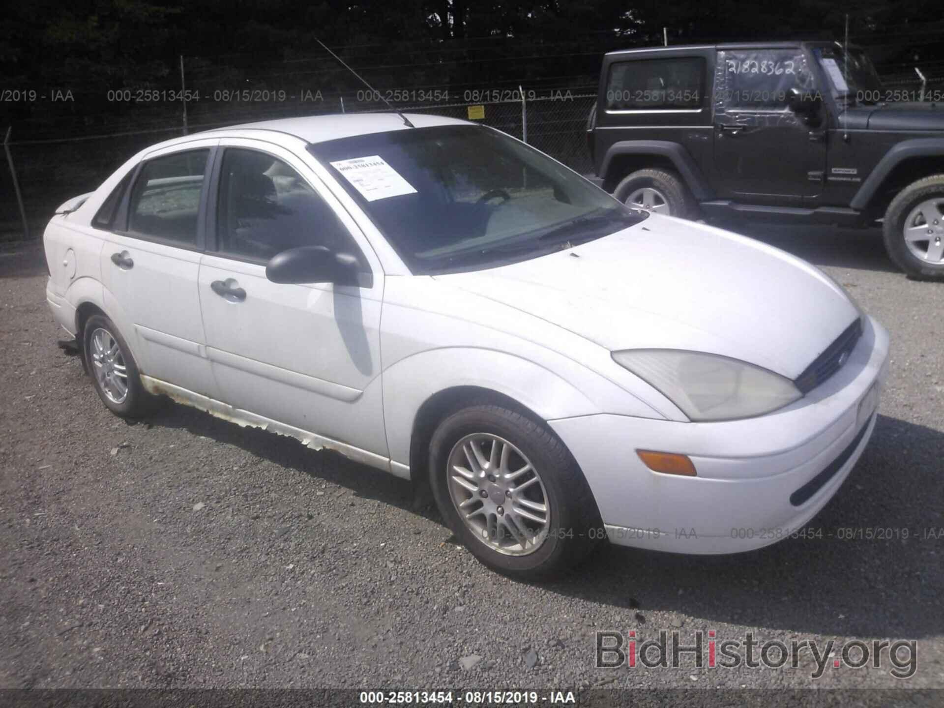 Photo 1FAFP3839YW415242 - FORD FOCUS 2000