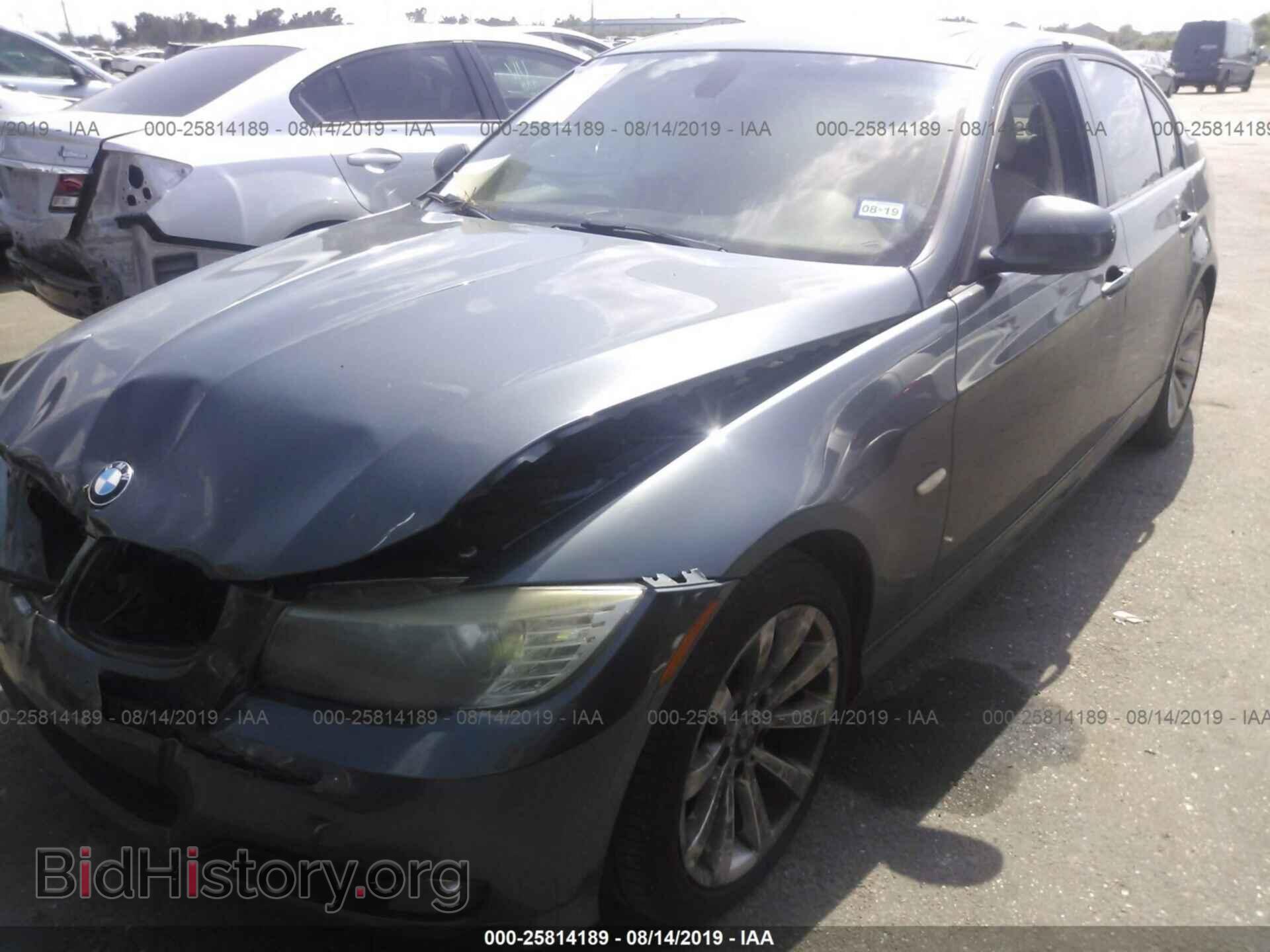 2011 BMW 328 - VIN: WBAPH7G59BNN06883 - Фото 2