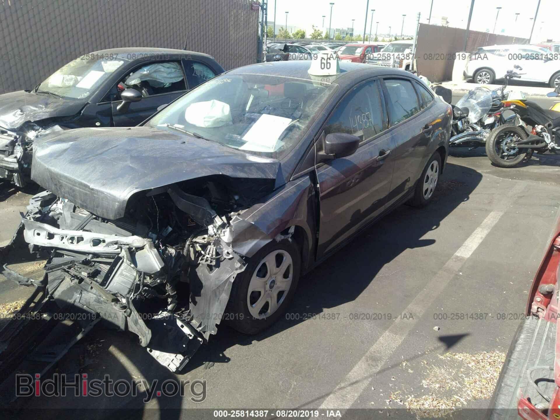 2014 FORD FOCUS - VIN: 1FADP3E29EL389130 - Photo 2