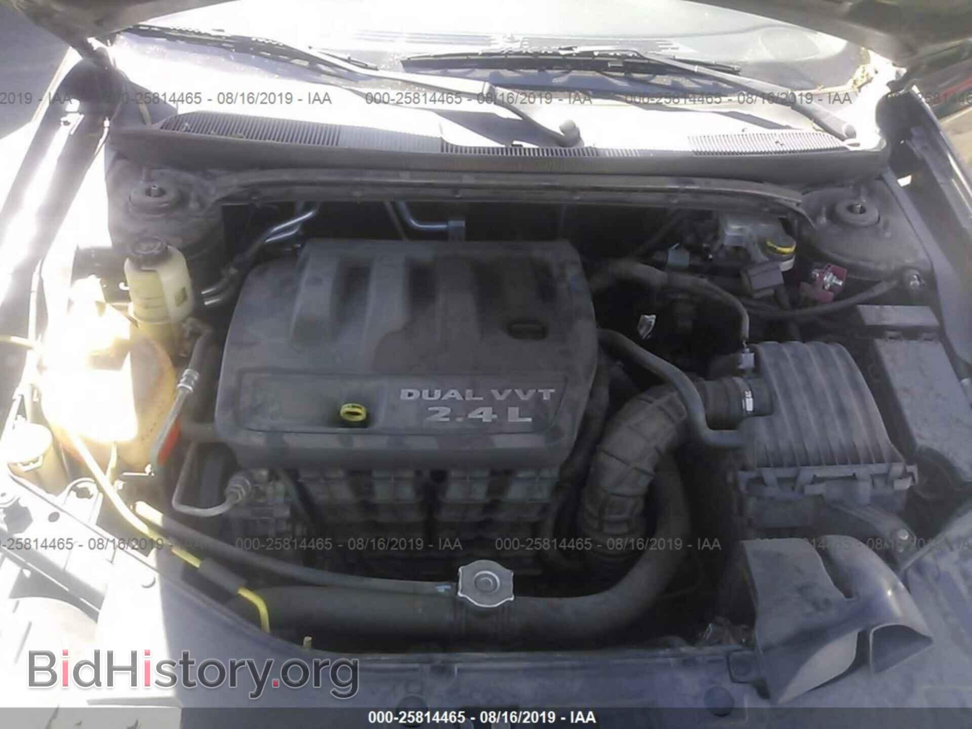 2011 CHRYSLER 200 - VIN: 1C3BC2EB6BN530232 - Фото 10