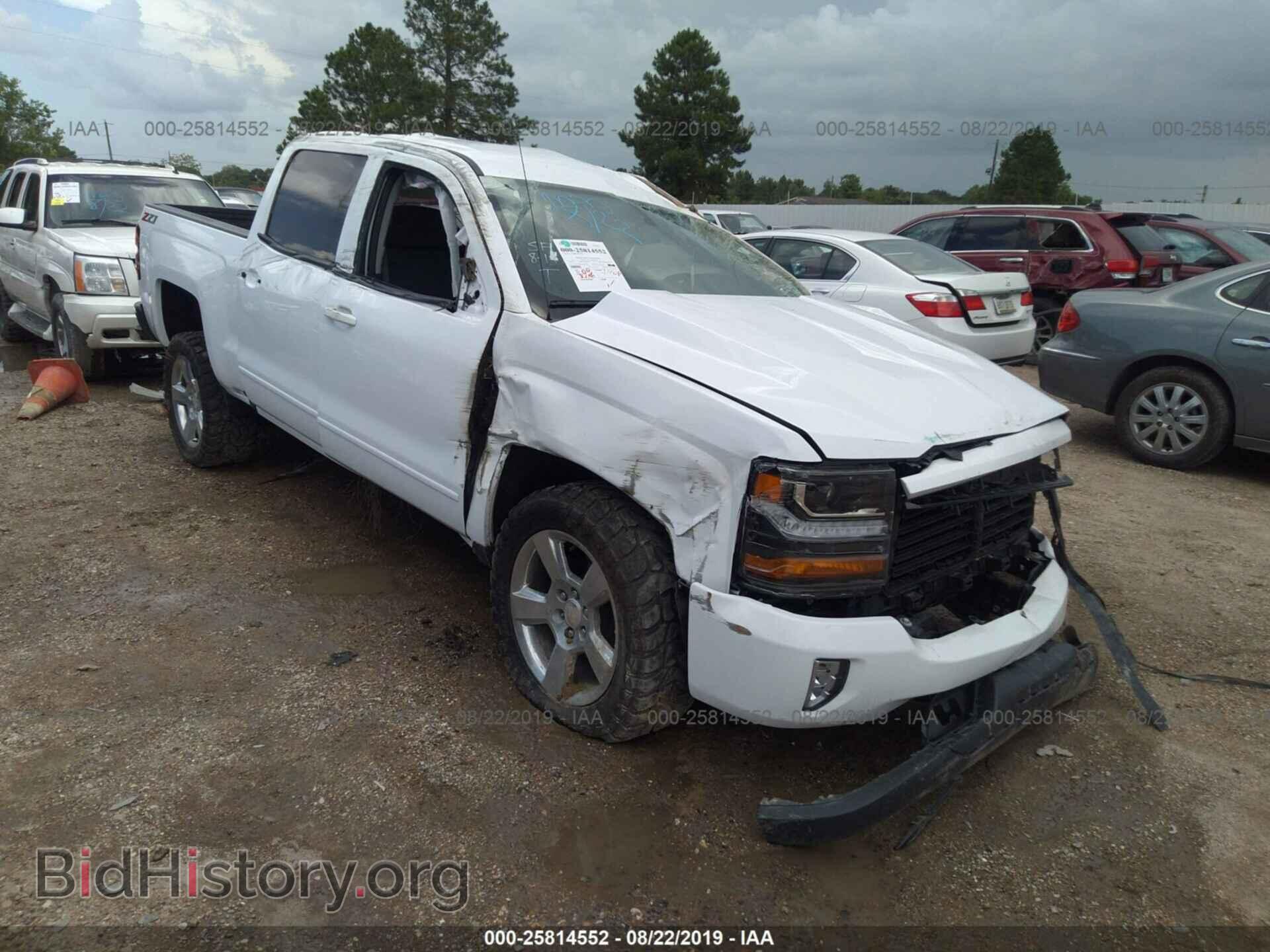 Photo 3GCUKREC7JG500219 - CHEVROLET SILVERADO 2018