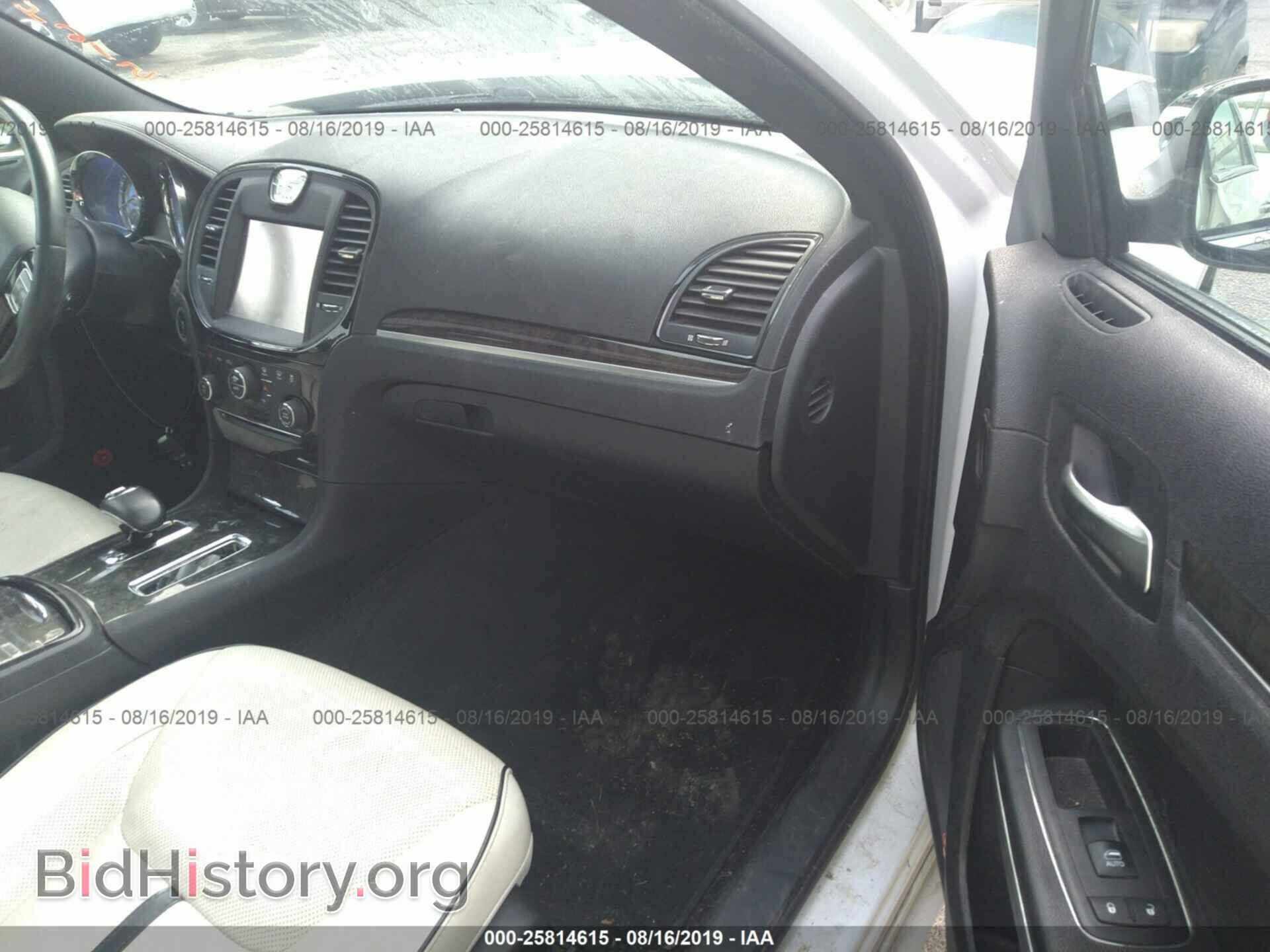 2013 CHRYSLER 300 - VIN: 2C3CCAAG1DH697710 - Фото 5