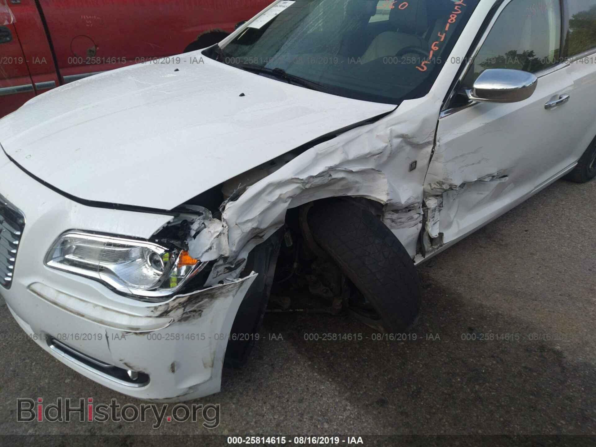 2013 CHRYSLER 300 - VIN: 2C3CCAAG1DH697710 - Фото 6