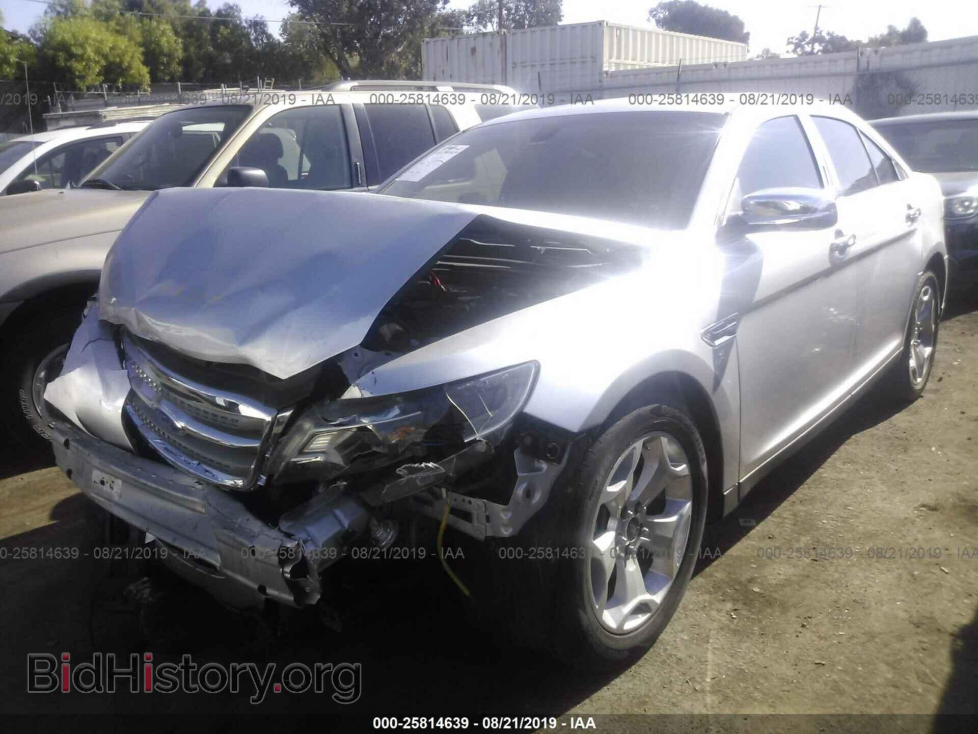 2011 FORD TAURUS - VIN: 1FAHP2EW5BG167753 - Фото 2