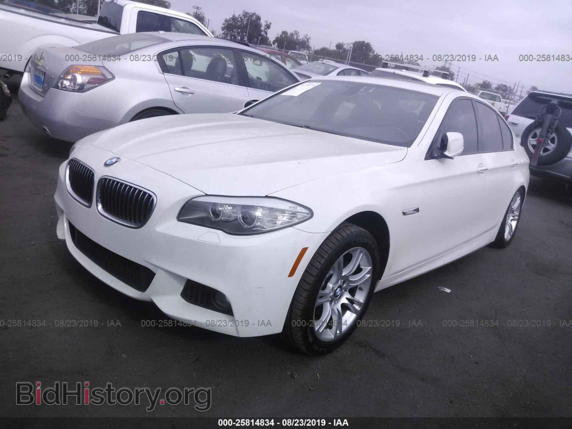 2011 BMW 528 - VIN: WBAFR1C58BC744084 - Фото 2