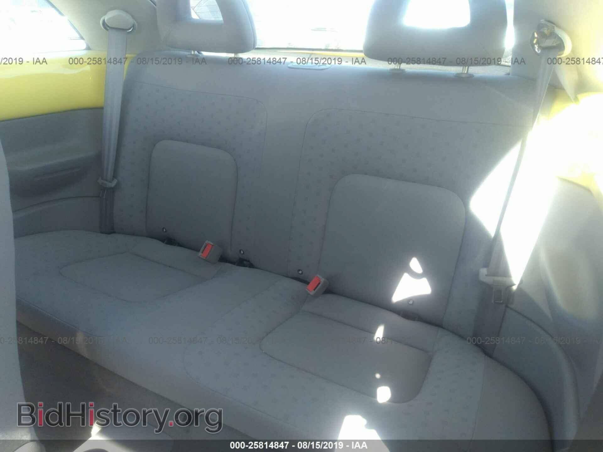2000 VOLKSWAGEN NEW BEETLE - VIN: 3VWBC21C1YM472864 - Фото 8