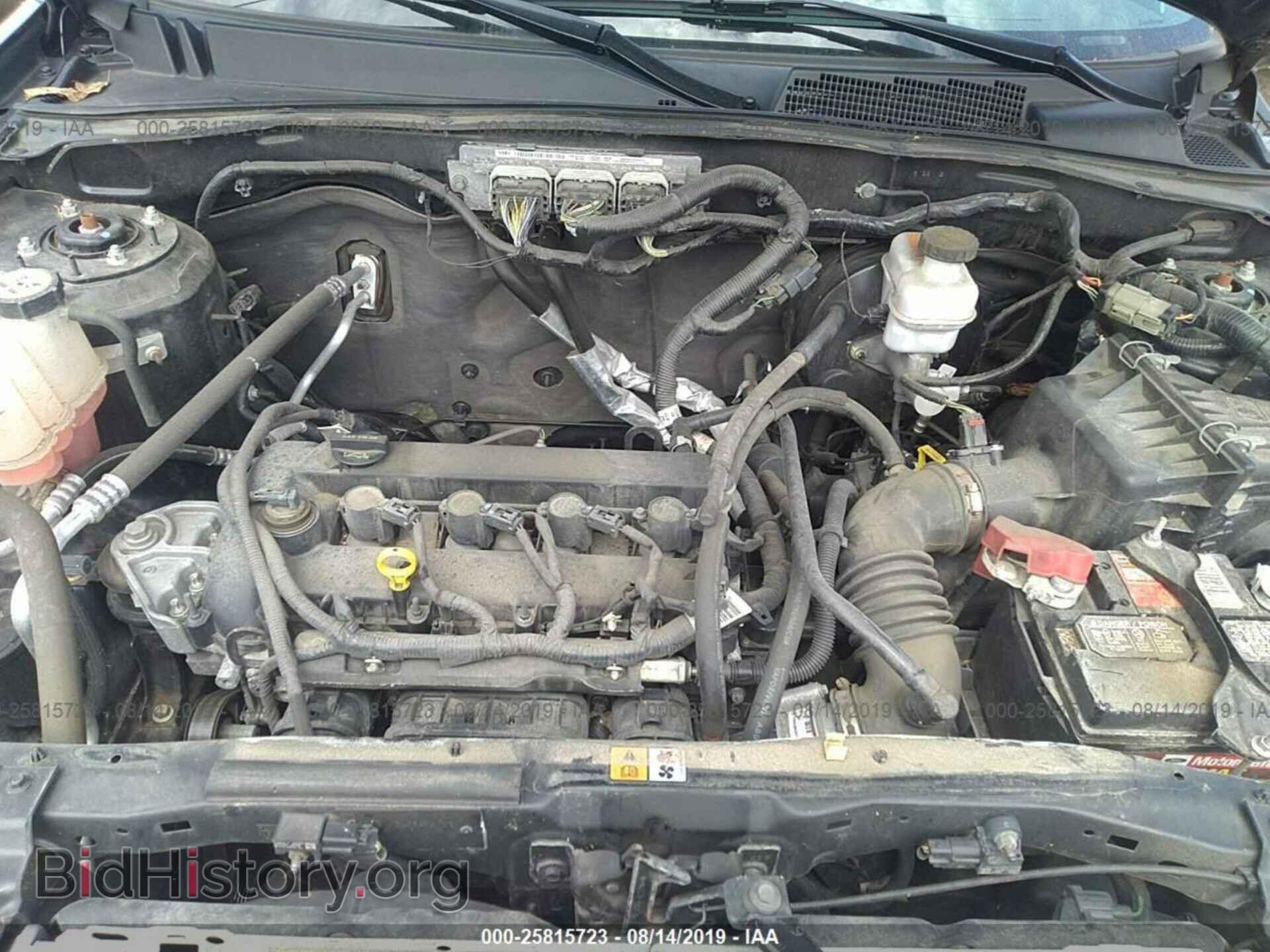 2011 FORD ESCAPE - VIN: 1FMCU0D76BKB52327 - Photo 10