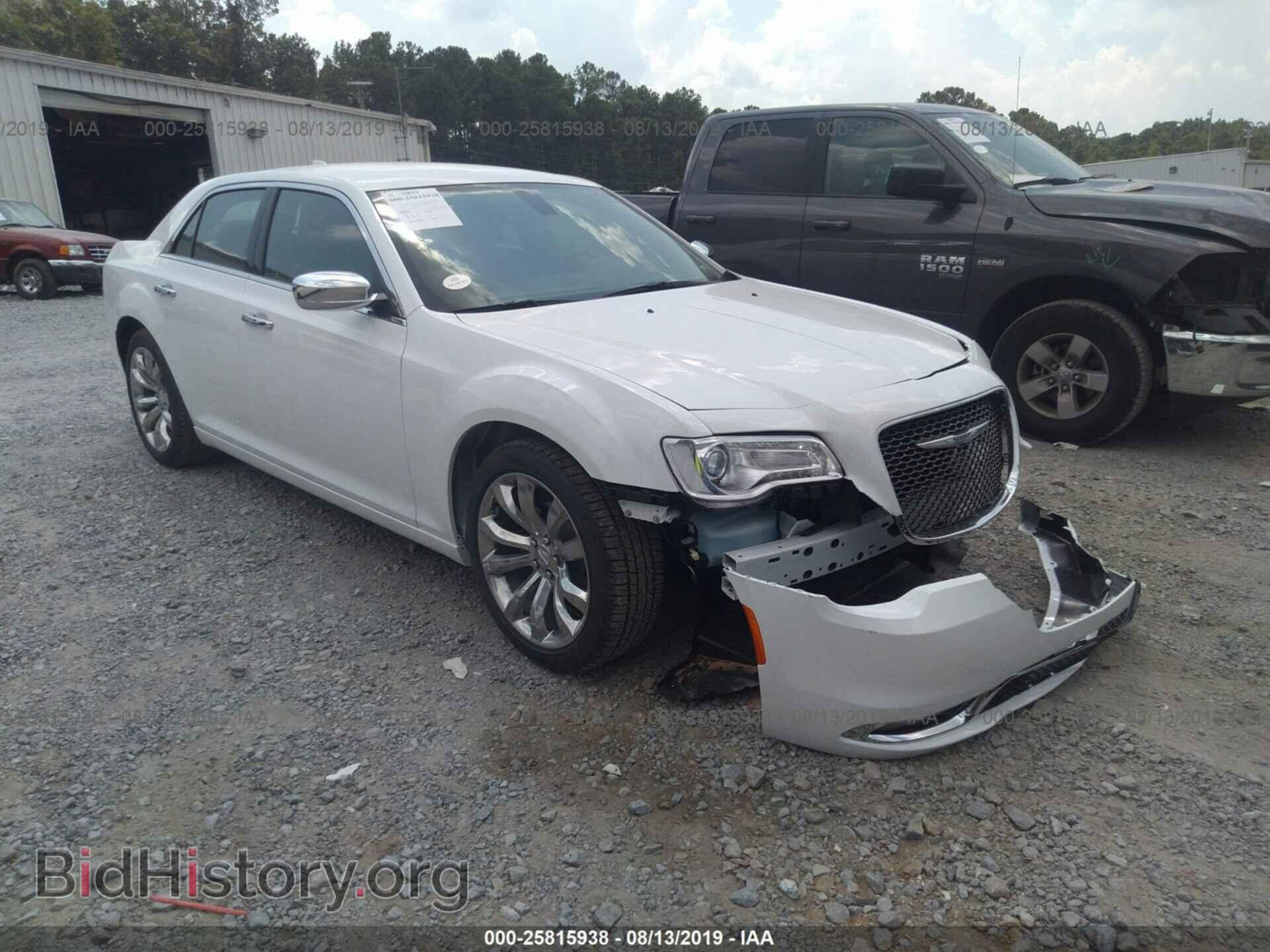 Фотография 2C3CCAEG9KH687207 - CHRYSLER 300 2019
