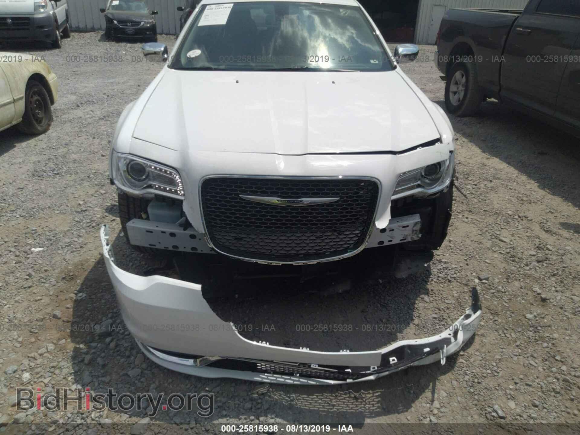 2019 CHRYSLER 300 - VIN: 2C3CCAEG9KH687207 - Фото 6