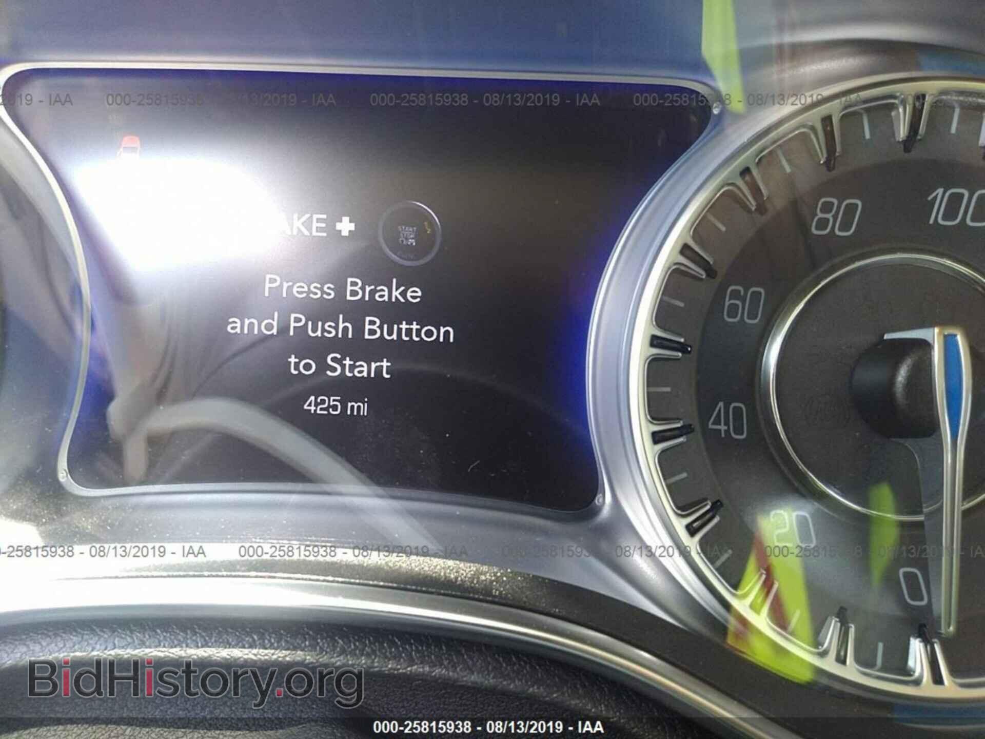 2019 CHRYSLER 300 - VIN: 2C3CCAEG9KH687207 - Фото 7