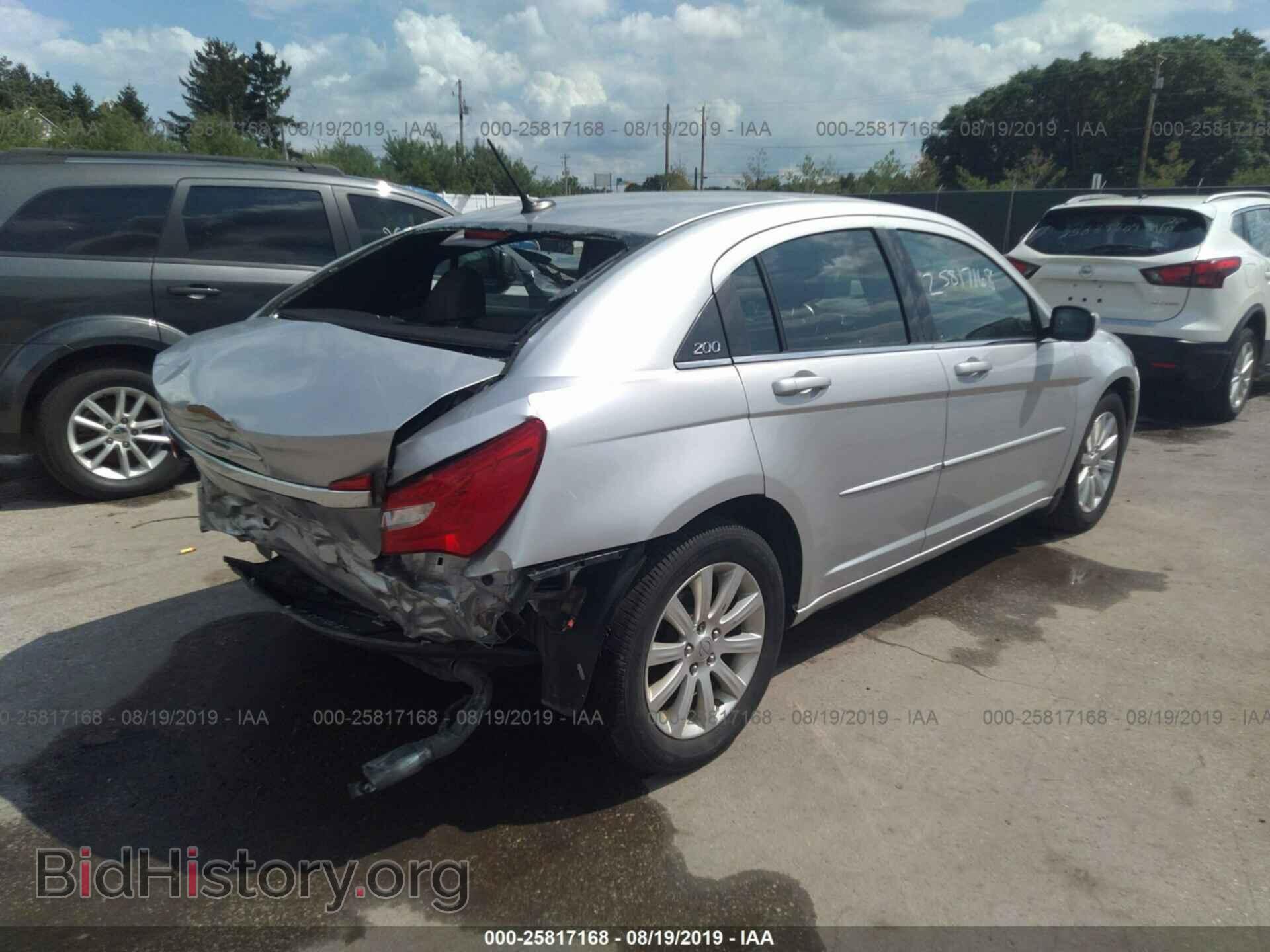 2011 CHRYSLER 200 - VIN: 1C3BC1FG8BN553192 - Фото 4