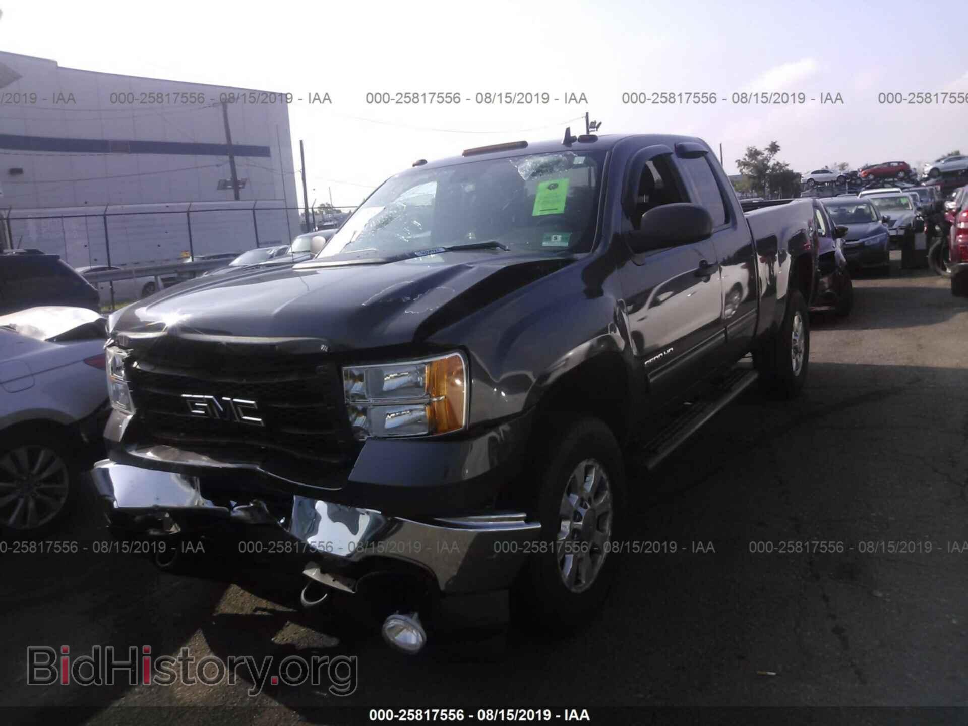 2011 GMC SIERRA - VIN: 1GT220EG5BZ138091 - Фото 2
