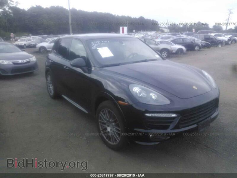2013 Porsche CAYENNE GTS (VIN WP1AD2A28DLA72572) — фото 1 из 10, IAAI, повреждение: левый бок