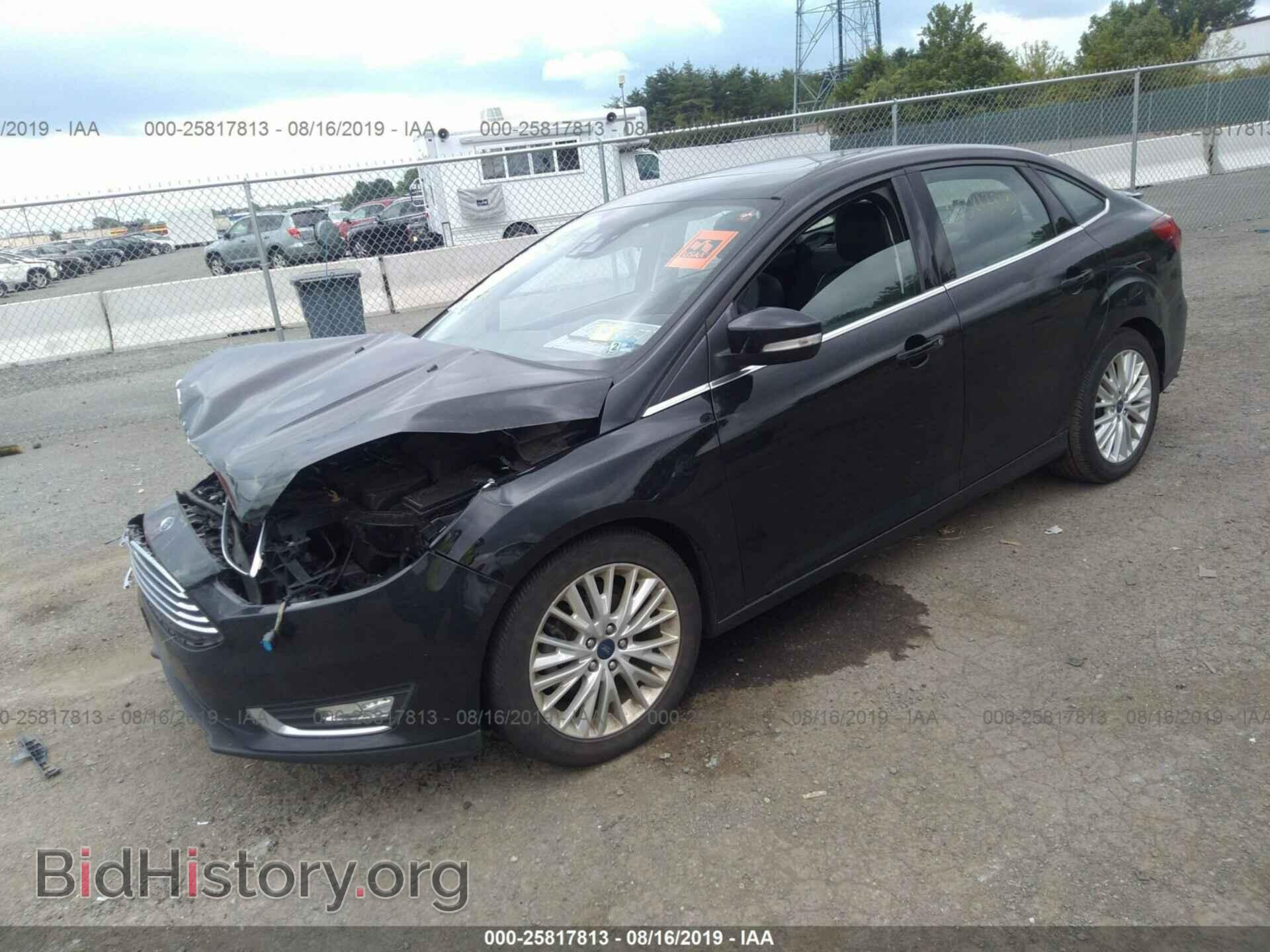 2017 FORD FOCUS - VIN: 1FADP3J2XHL242373 - Фото 2