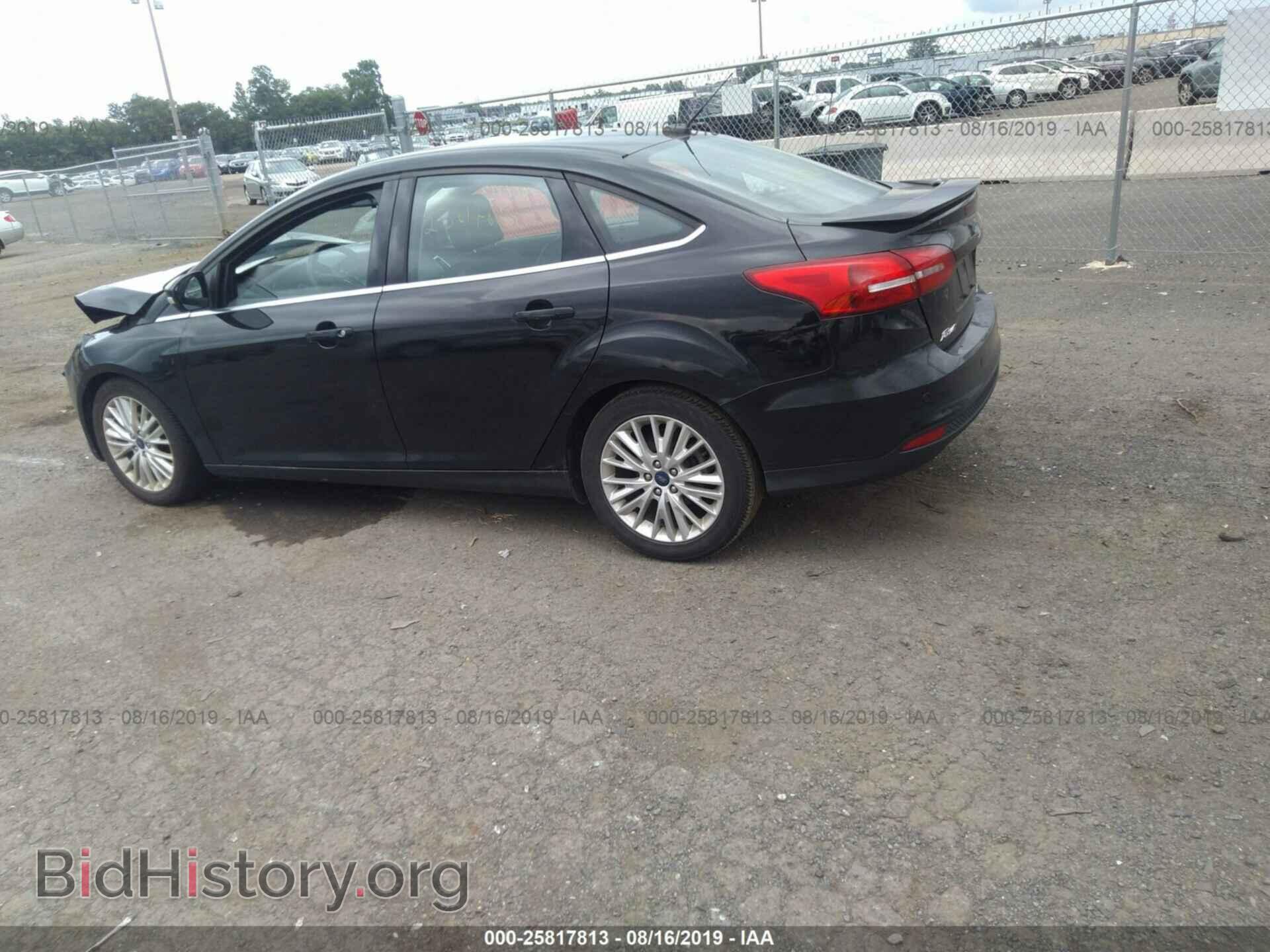 2017 FORD FOCUS - VIN: 1FADP3J2XHL242373 - Фото 3