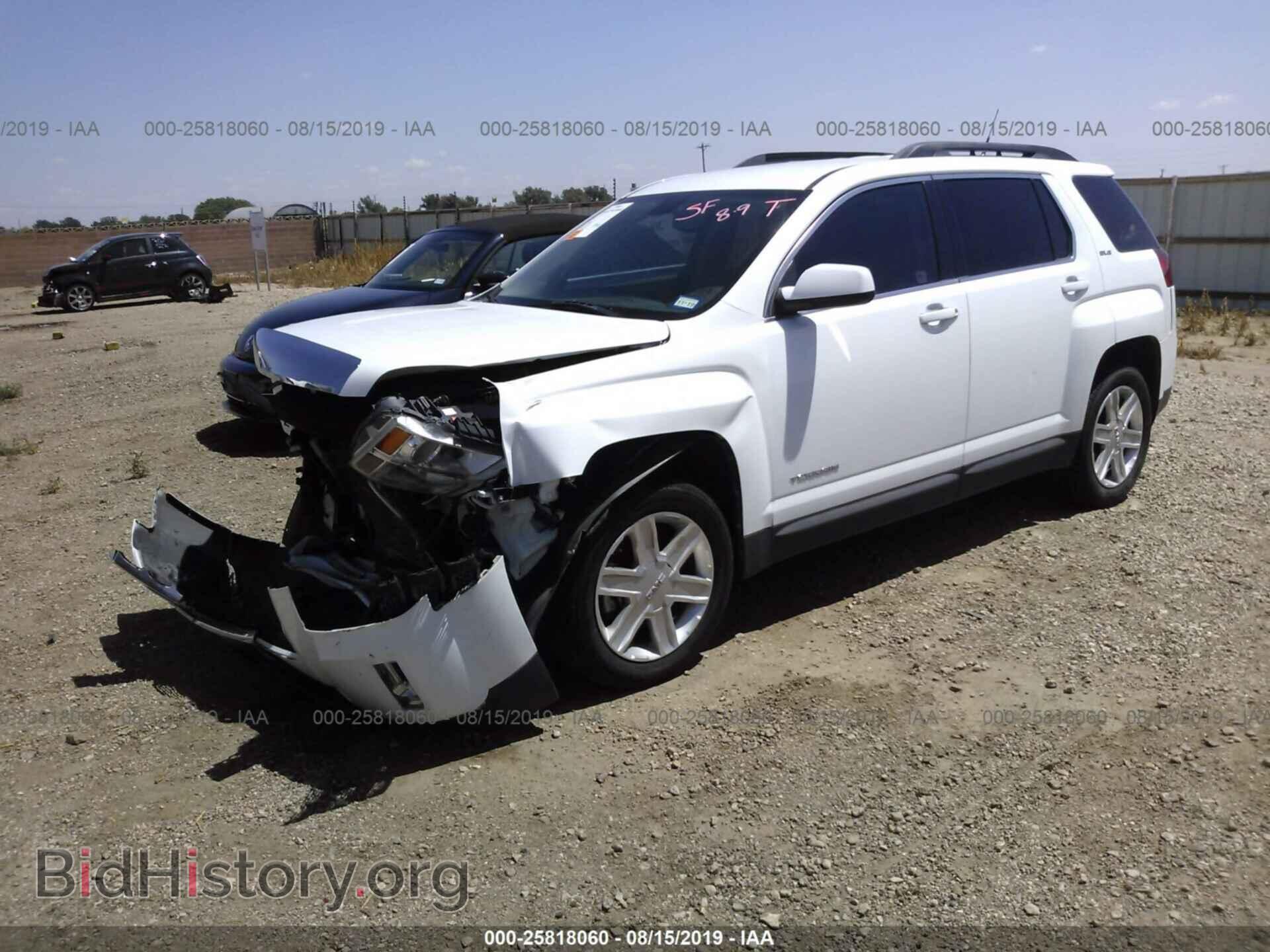 2011 GMC TERRAIN - VIN: 2CTALSEC7B6241627 - Photo 2