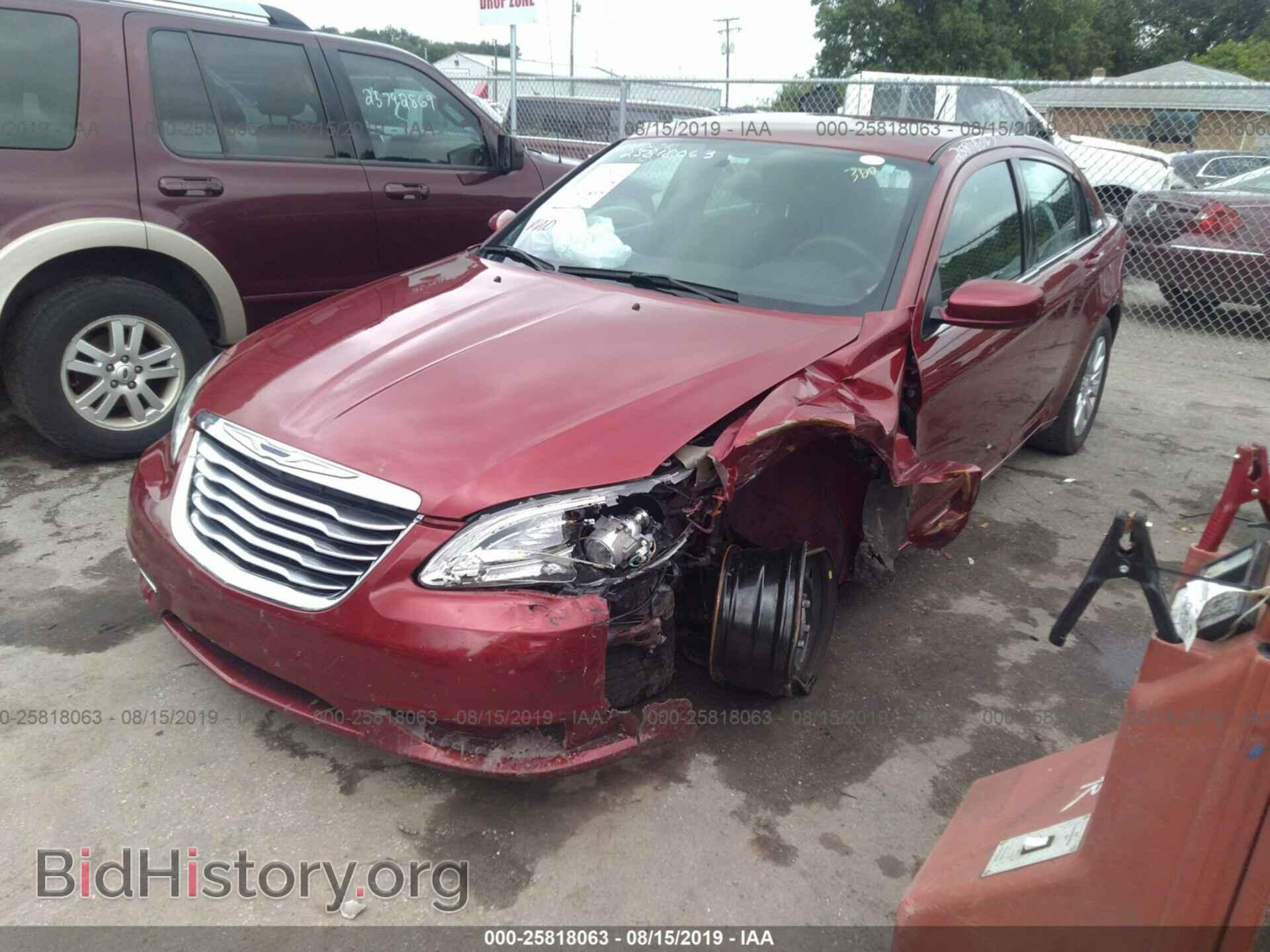 2014 CHRYSLER 200 - VIN: 1C3CCBAB9EN143205 - Photo 2