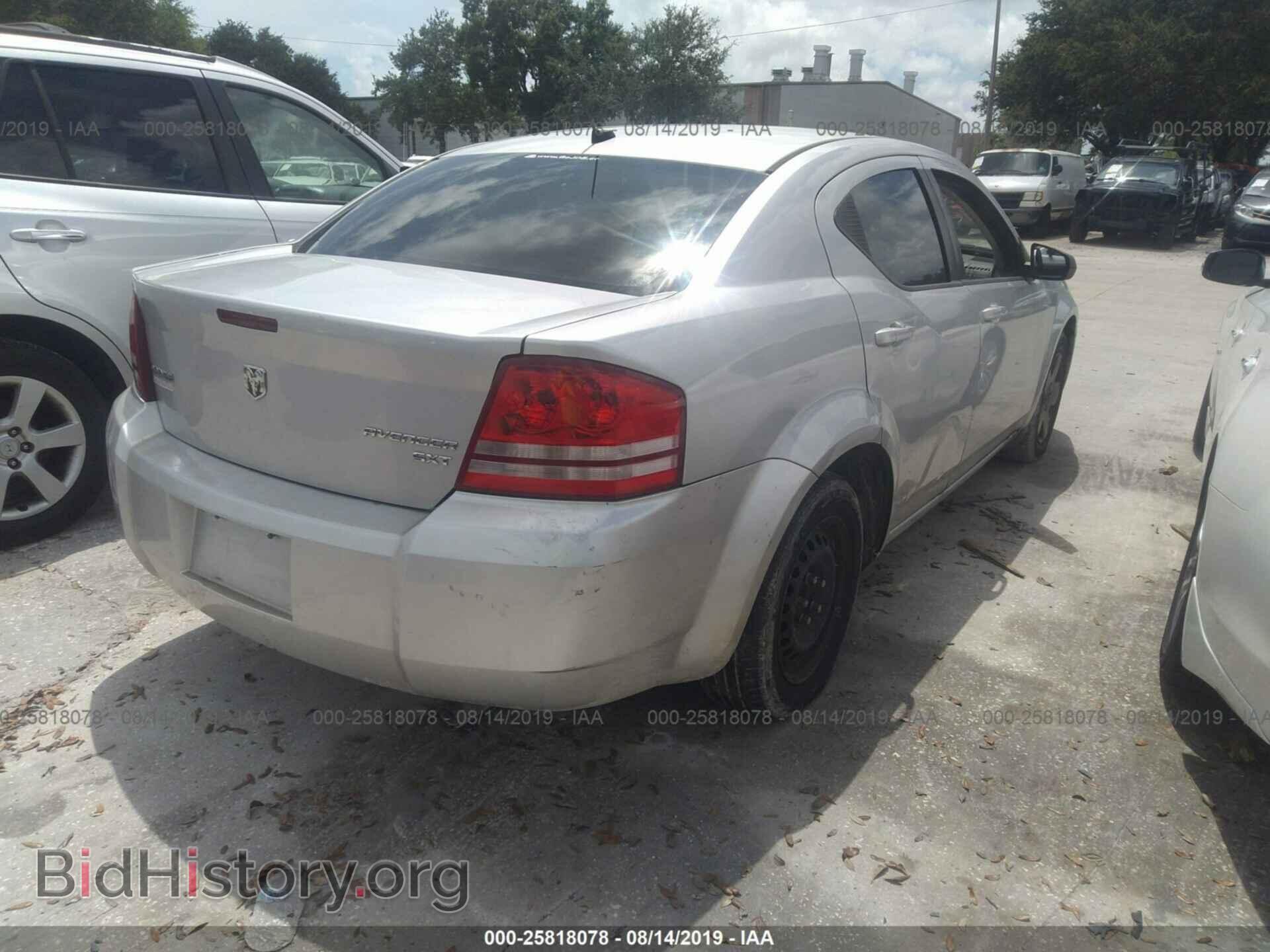 2010 DODGE AVENGER - VIN: 1B3CC4FBXAN200281 - Photo 4