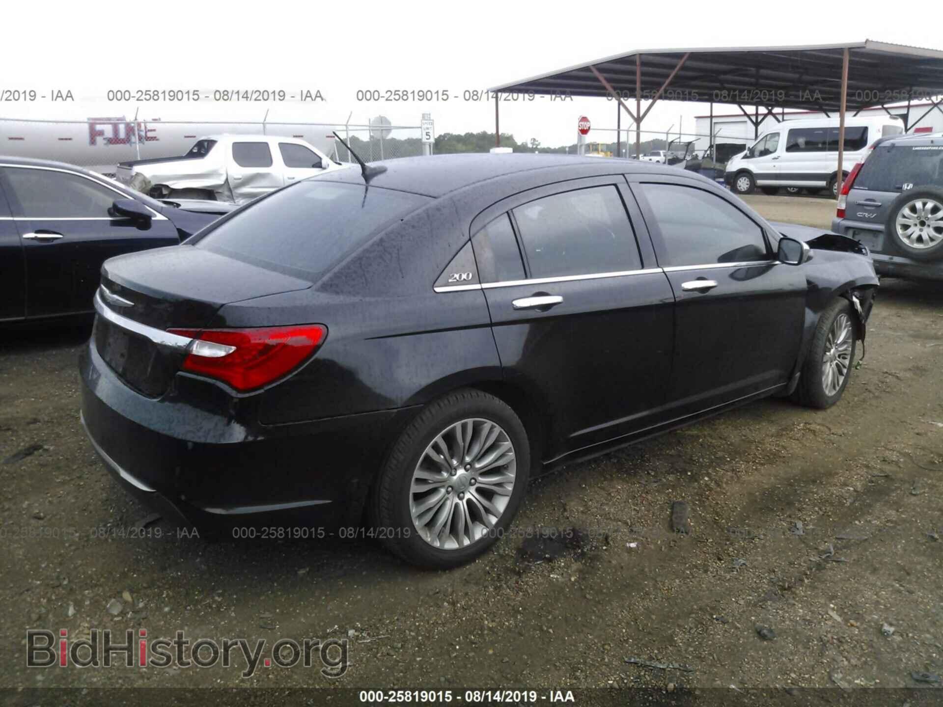 2013 CHRYSLER 200 - VIN: 1C3CCBCG6DN631941 - Photo 4
