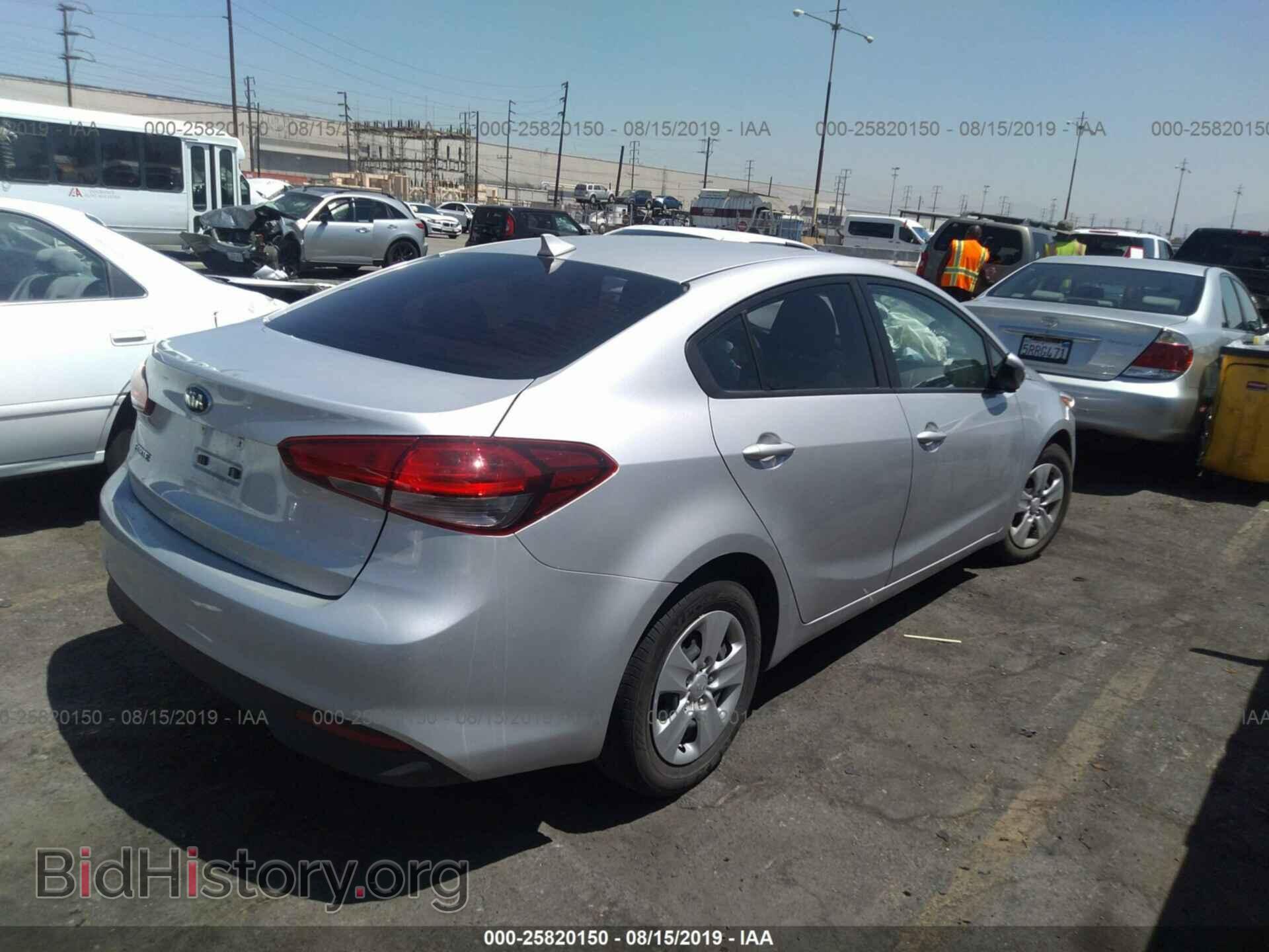 2017 KIA FORTE - VIN: 3KPFK4A70HE046955 - Фото 4